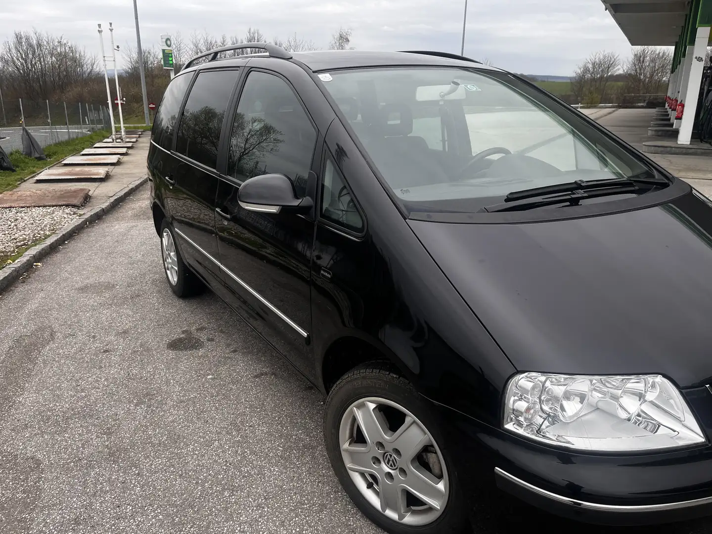 Volkswagen Sharan 1.9 TDI Comfortline Family - 1
