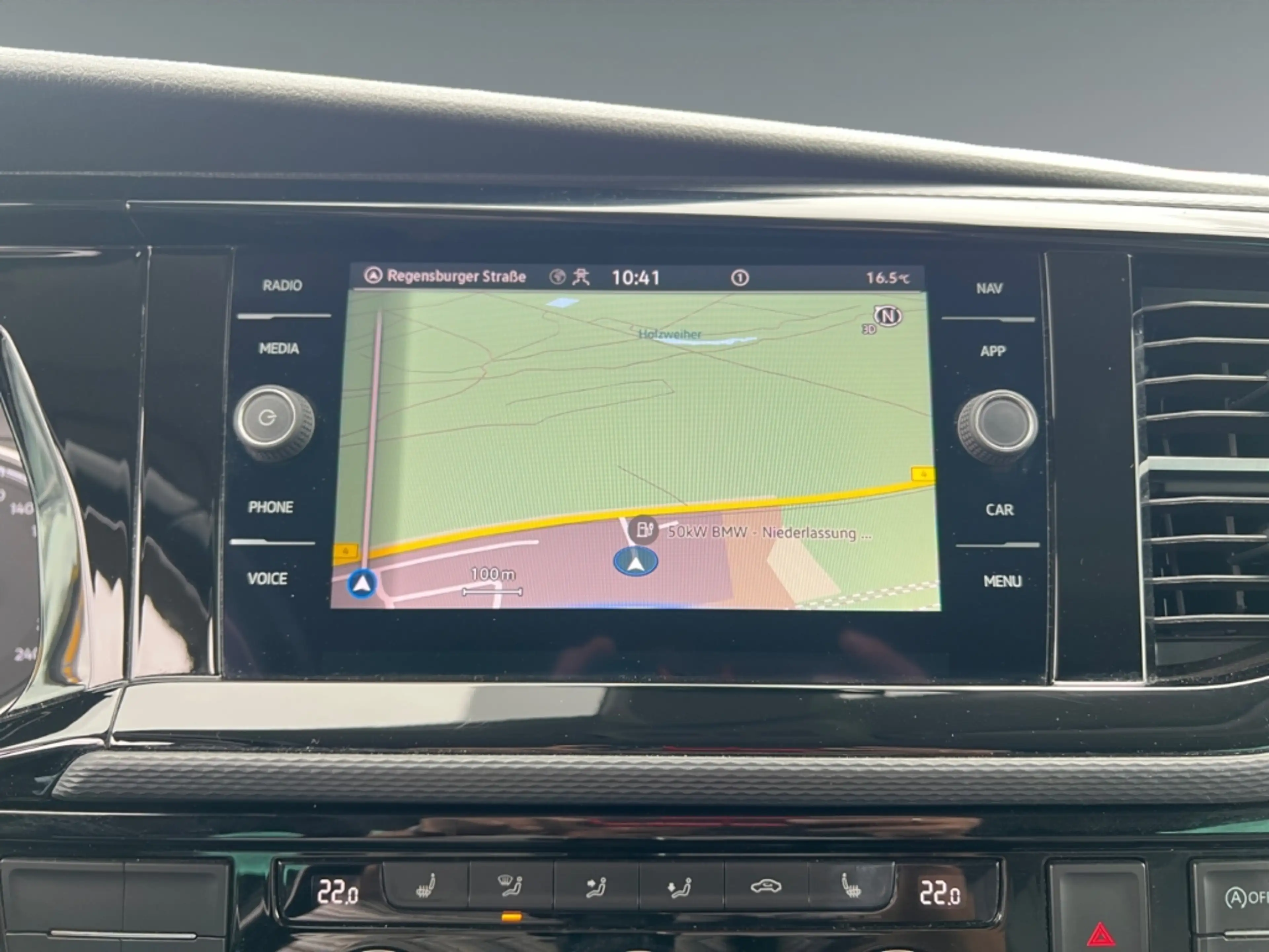 Volkswagen T6.1 Multivan 4MOTION Generation Six Navi LED Dyn. Kurvenlicht A — photo 14