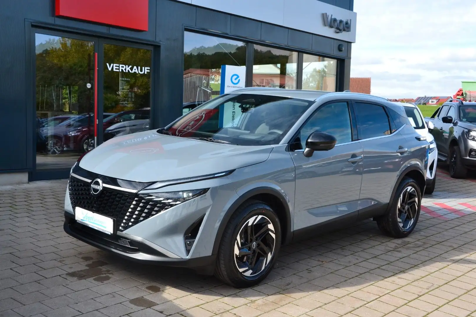 Nissan Qashqai 1.3 DIG-T MHEV Xtronic 4x2 N-Connecta Grau - 2