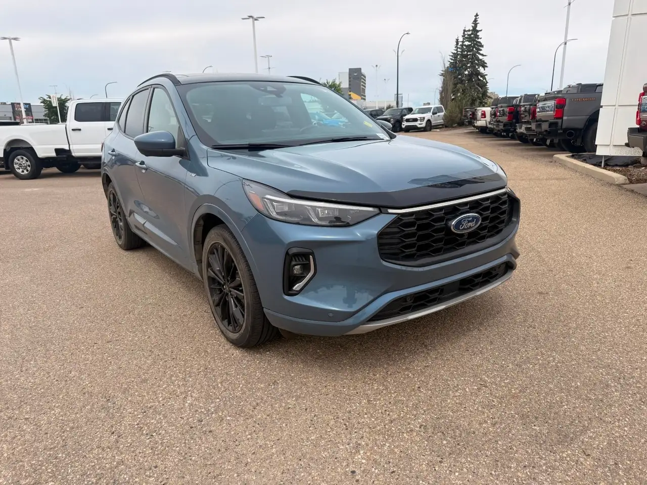 Ford Escape снимка Ford Escape