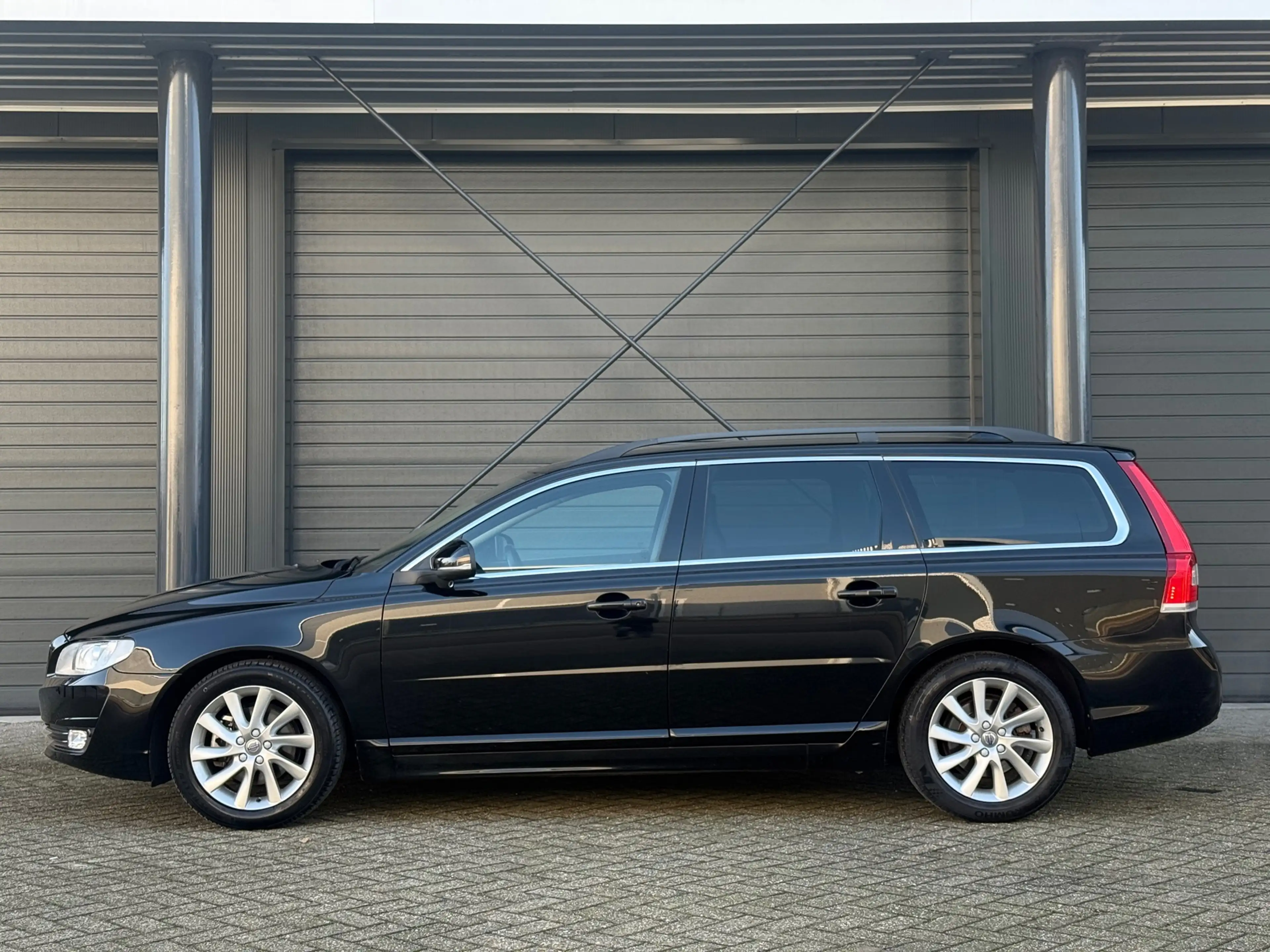 Volvo V70 2.0 T4 Dynamic, ACC, Stoel/Stuur verw., Afn Trekha — photo 7