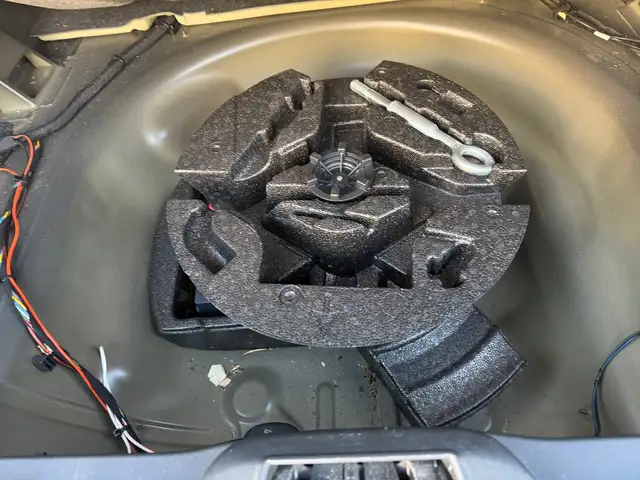 Volvo V70 view 29