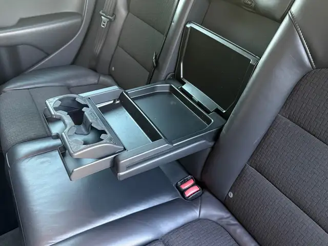 Volvo V70 view 26