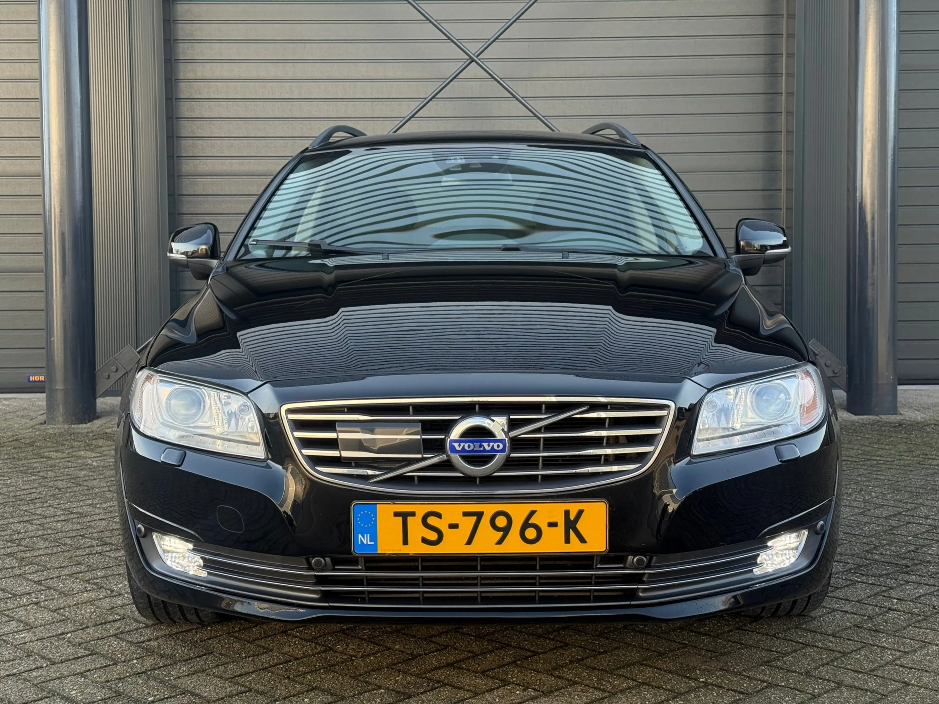 Volvo V70 2.0 T4 Dynamic, ACC, Stoel/Stuur verw., Afn Trekha — photo 31