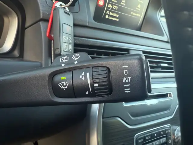 Volvo V70 view 23