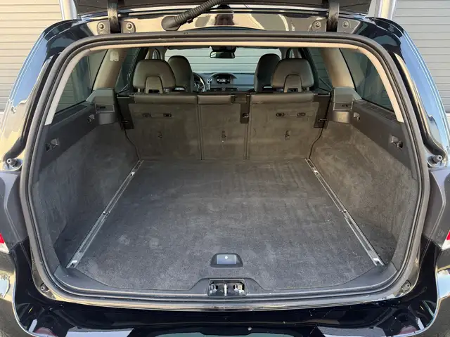 Volvo V70 view 27