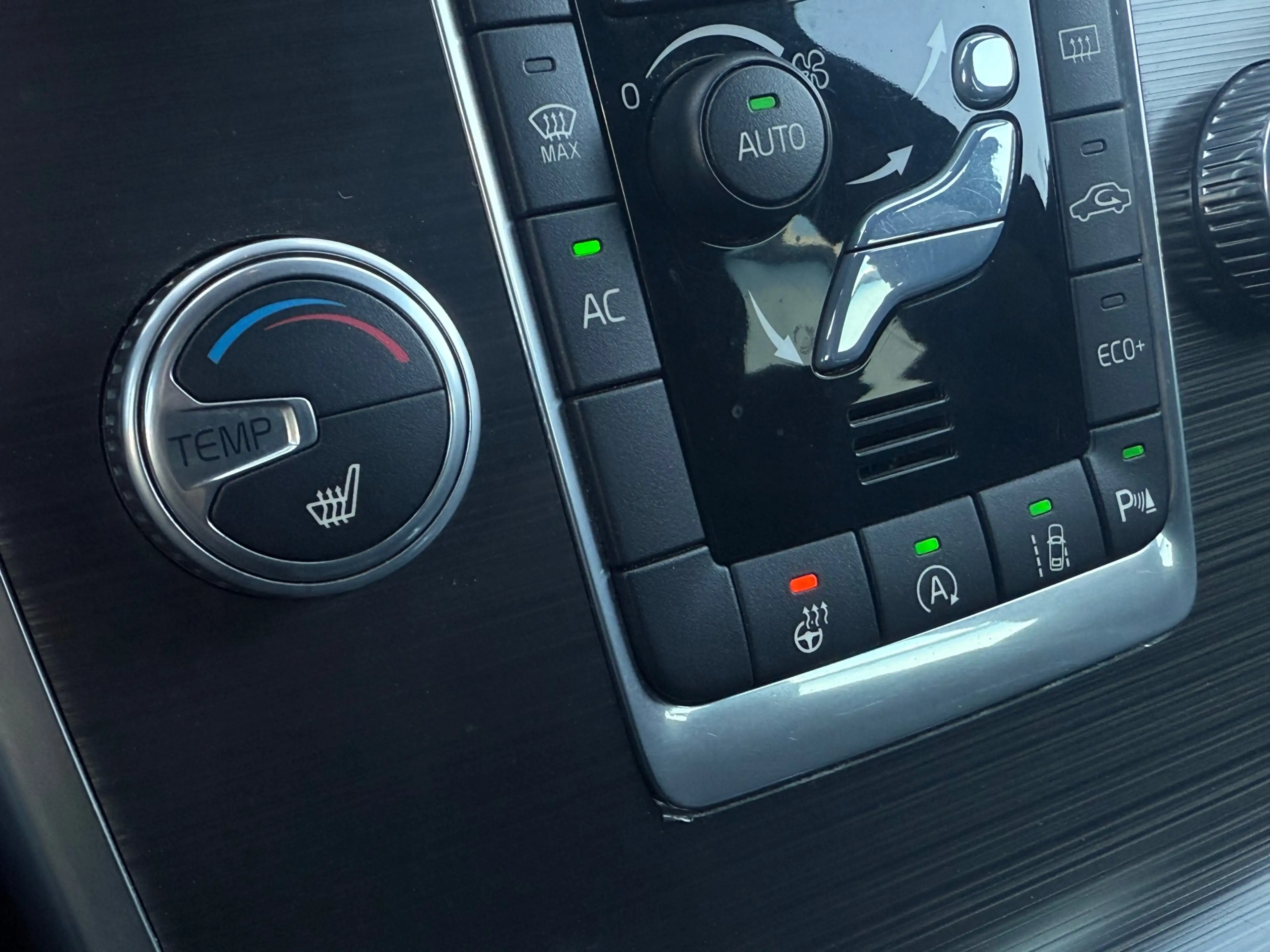 Volvo V70 2.0 T4 Dynamic, ACC, Stoel/Stuur verw., Afn Trekha — photo 9