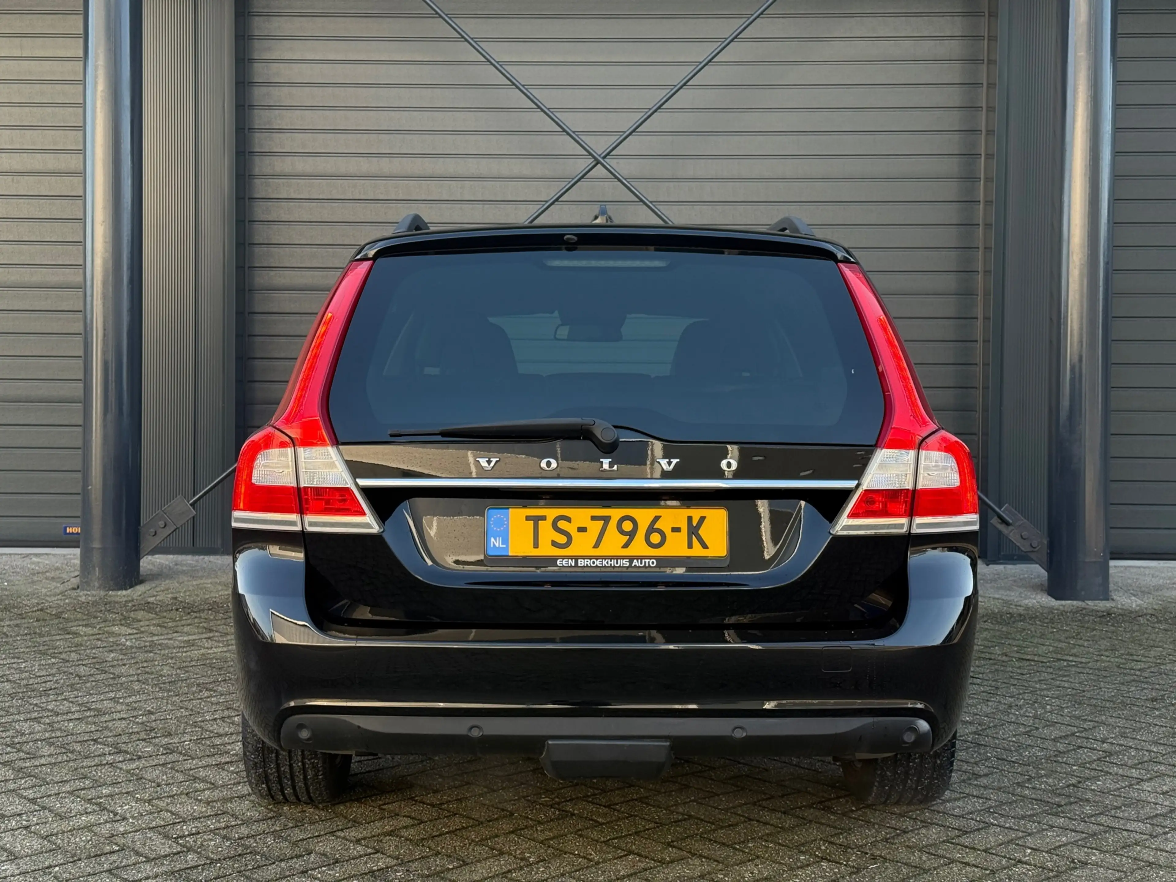 Volvo V70 2.0 T4 Dynamic, ACC, Stoel/Stuur verw., Afn Trekha — photo 35