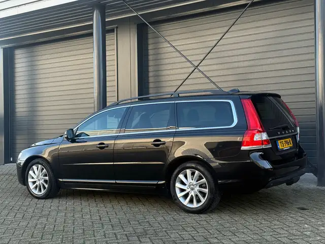 Volvo V70 view 15