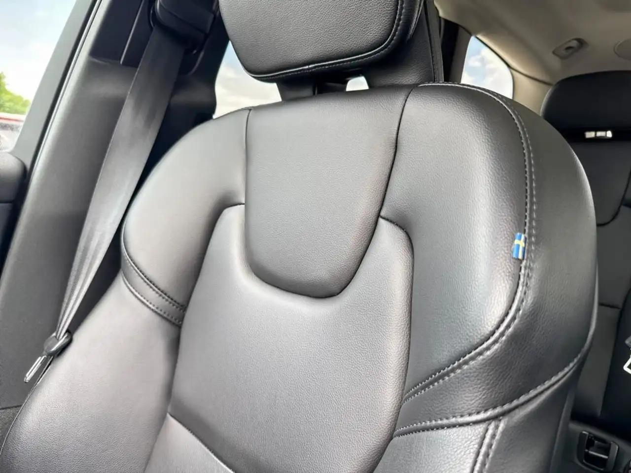 Volvo XC60 снимка Volvo XC60