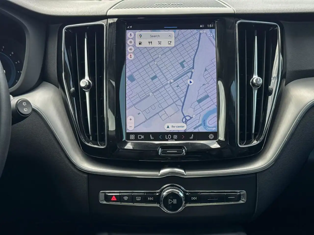 Volvo XC60 снимка Volvo XC60