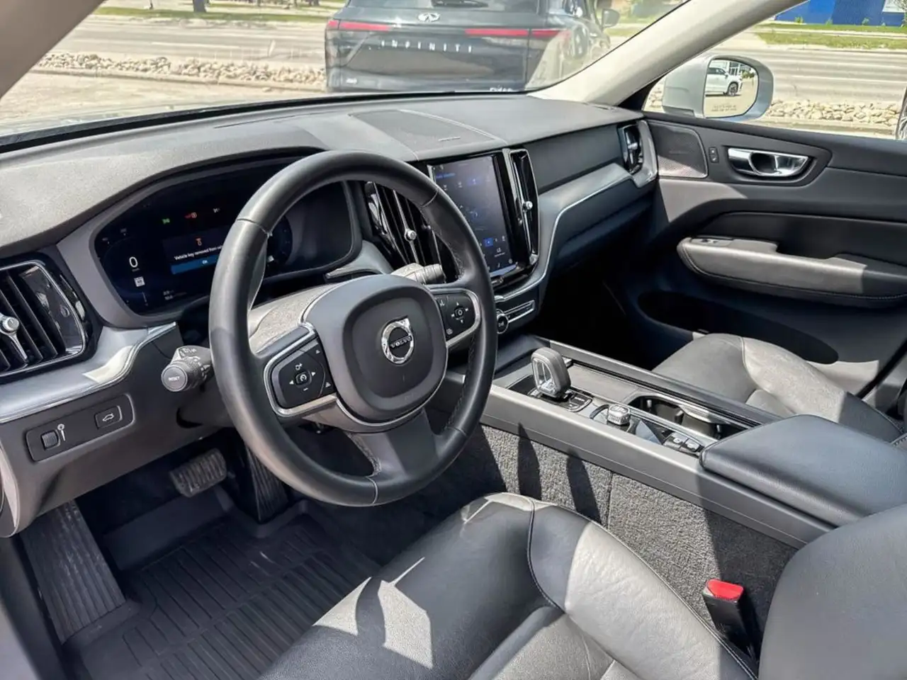 Volvo XC60 снимка Volvo XC60