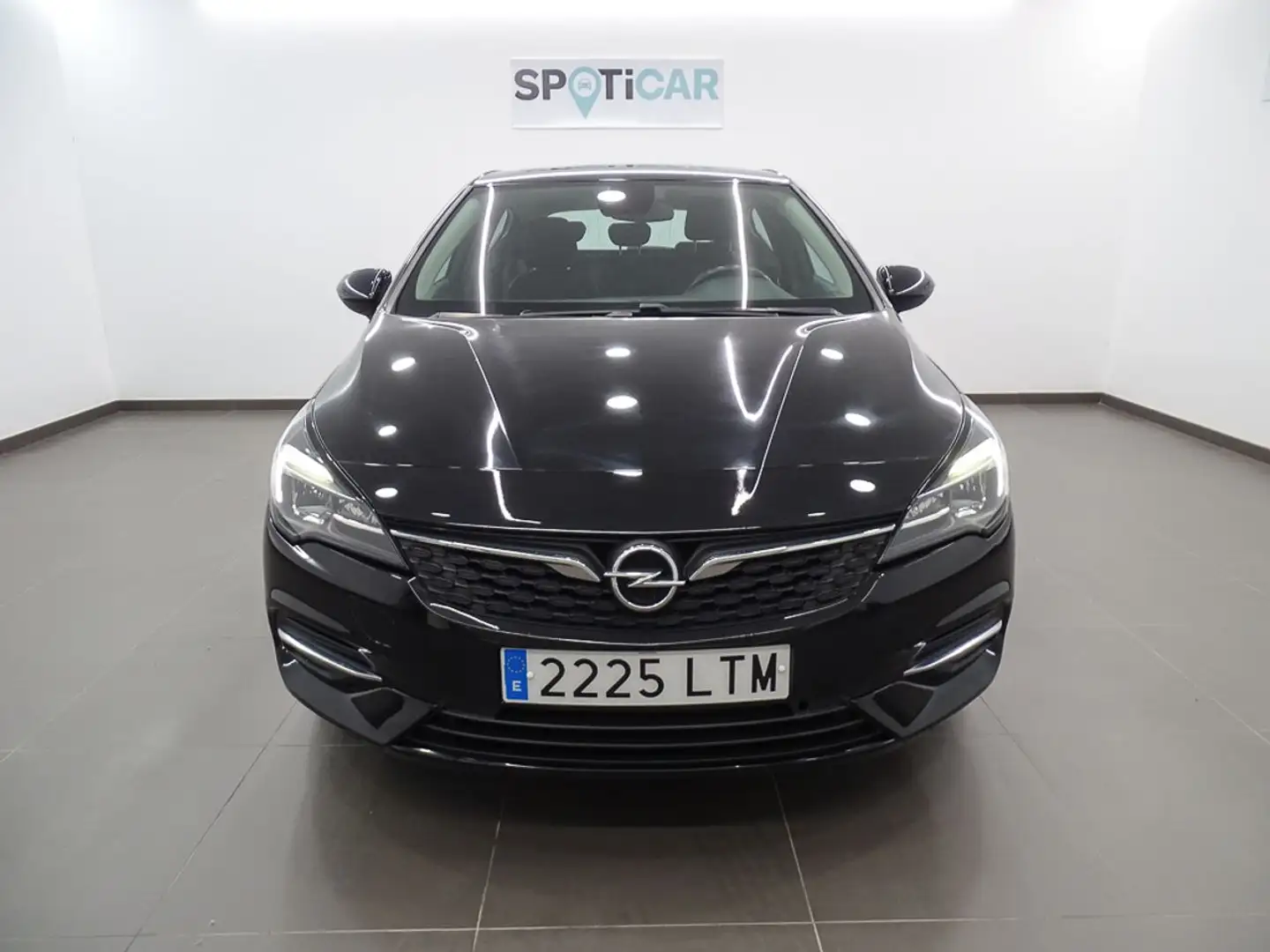 Opel Astra 1.2T XHL S/S Edition 110 Negro - 2