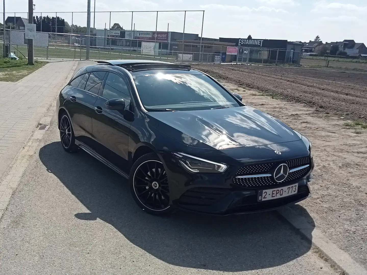Mercedes-Benz CLA 250 CLA 250 e Shooting Brake 8G-DCT AMG Line Zwart - 1