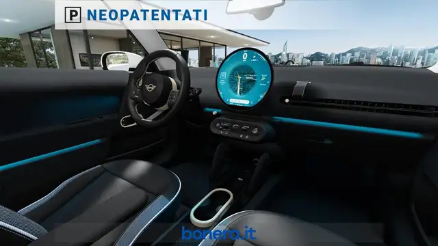Mini Hatch view 5