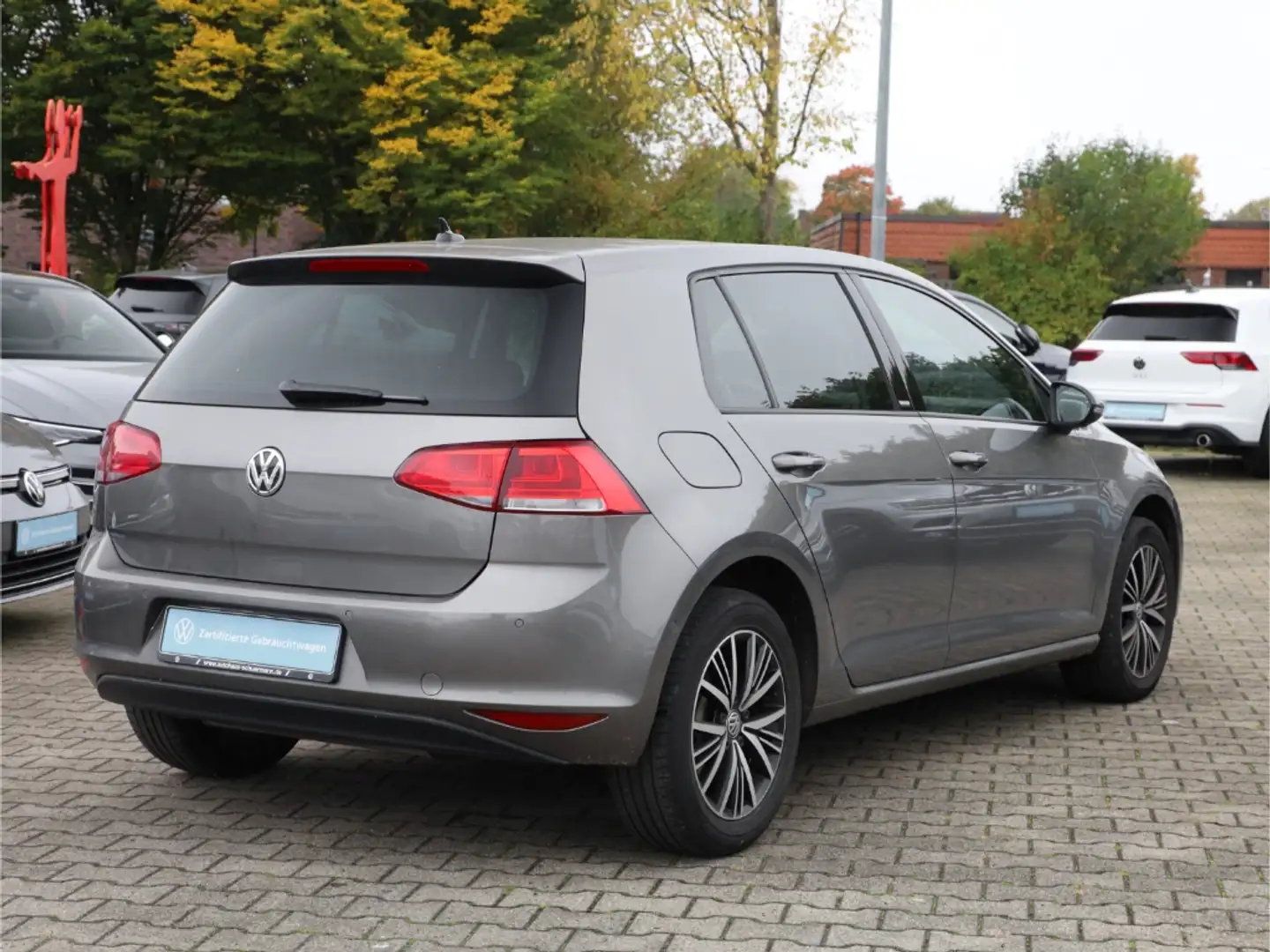 Volkswagen Golf VII Allstar TSI CLIMATRONIC BLUETOOTH SHZ ALS PDC Grau - 2