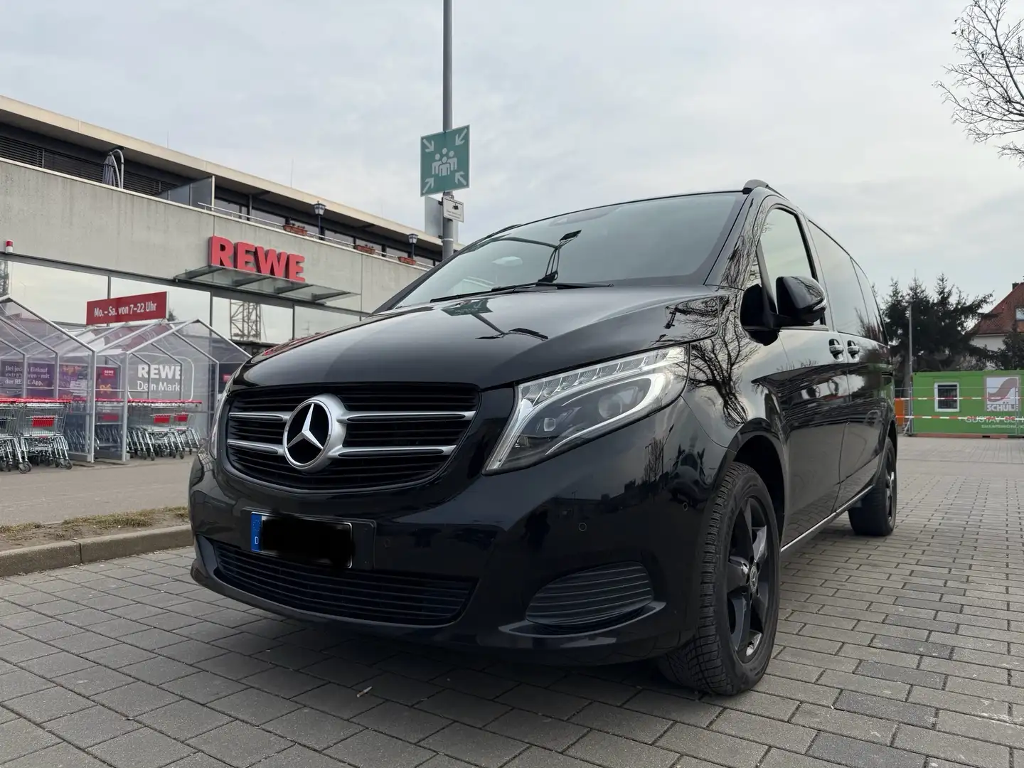 Mercedes-Benz V 220 V-Klasse Diesel d kompakt 4Matic 7G-TRONIC Avantga Negro - 2