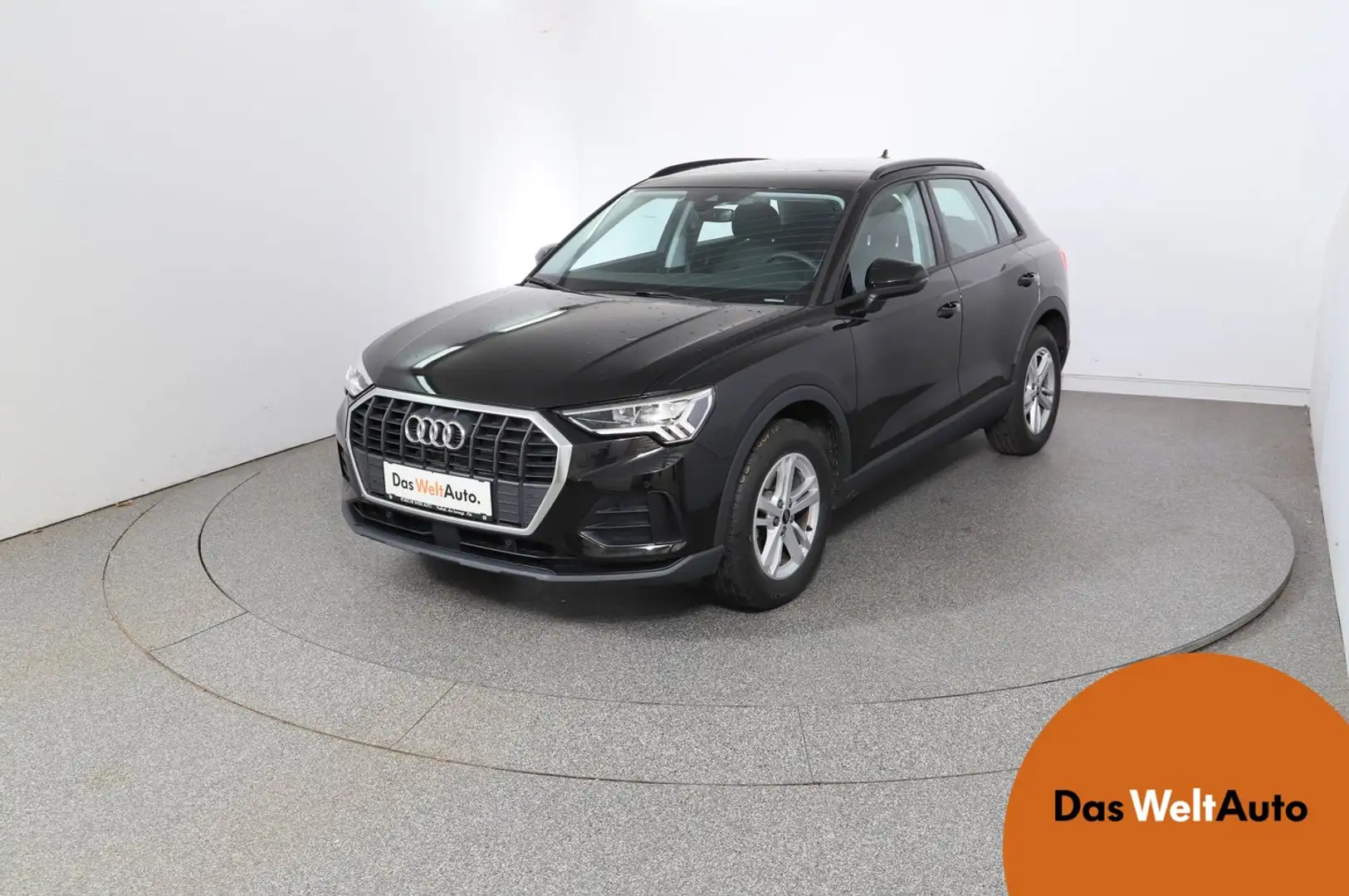Audi Q3 35 TFSI intense Schwarz - 1