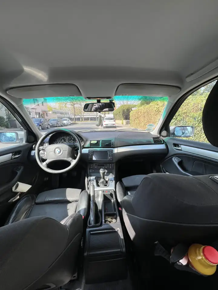 BMW 320i, foto 7
