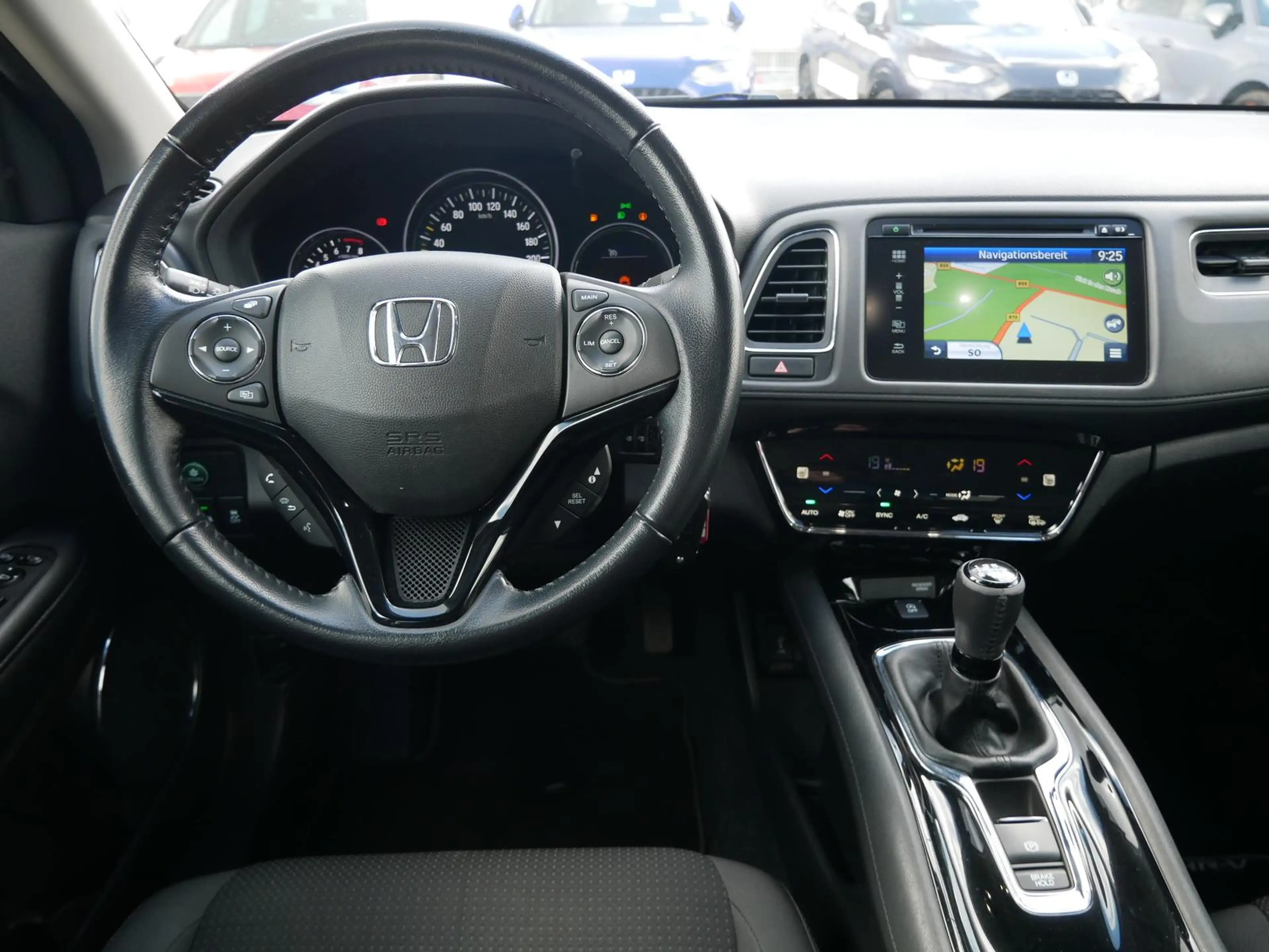 Honda HR-V 1.5 i-VTEC ELEGANCE NAVI+LED+SHZ+KAMERA — photo 13