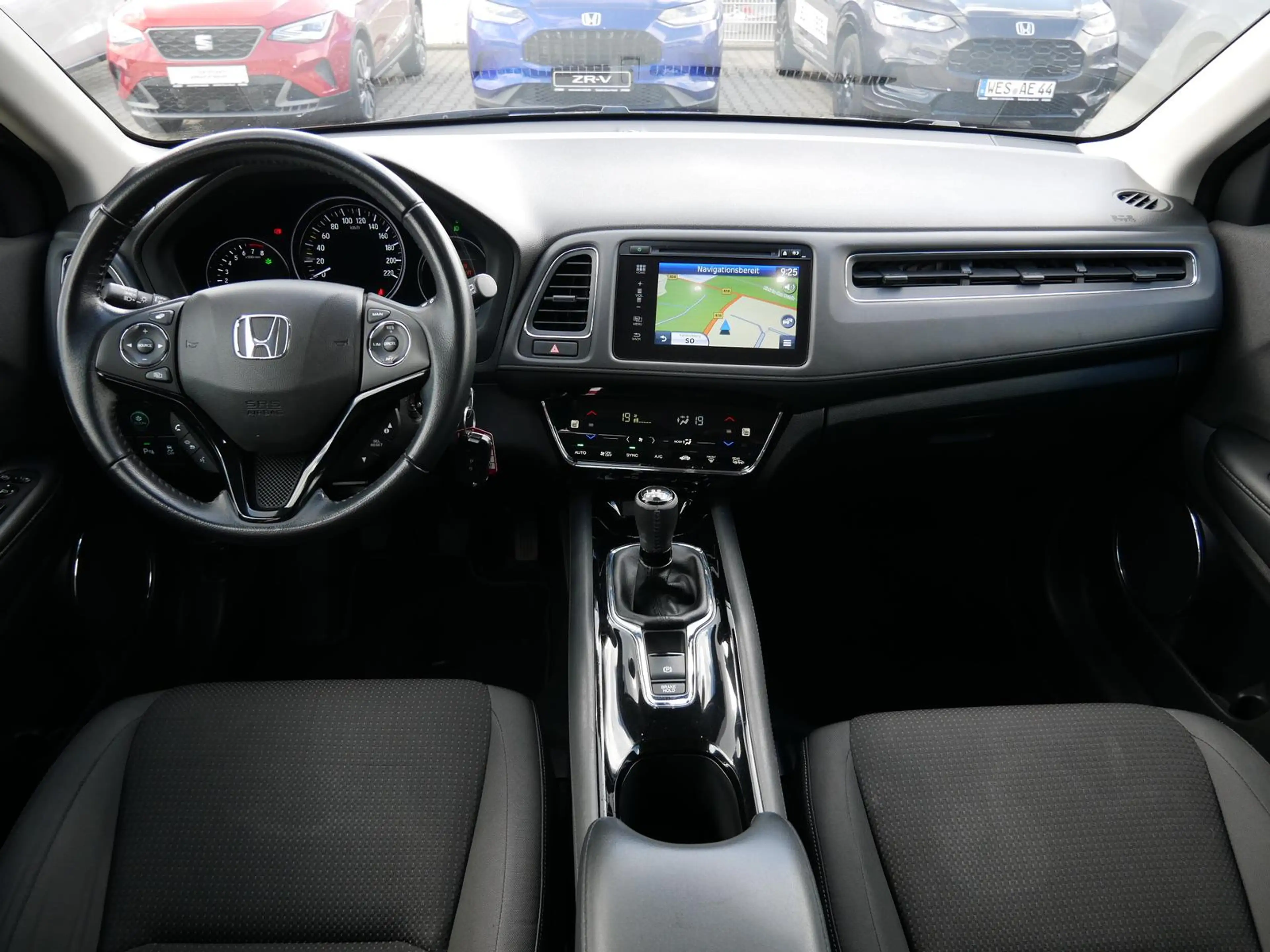 Honda HR-V 1.5 i-VTEC ELEGANCE NAVI+LED+SHZ+KAMERA — photo 12