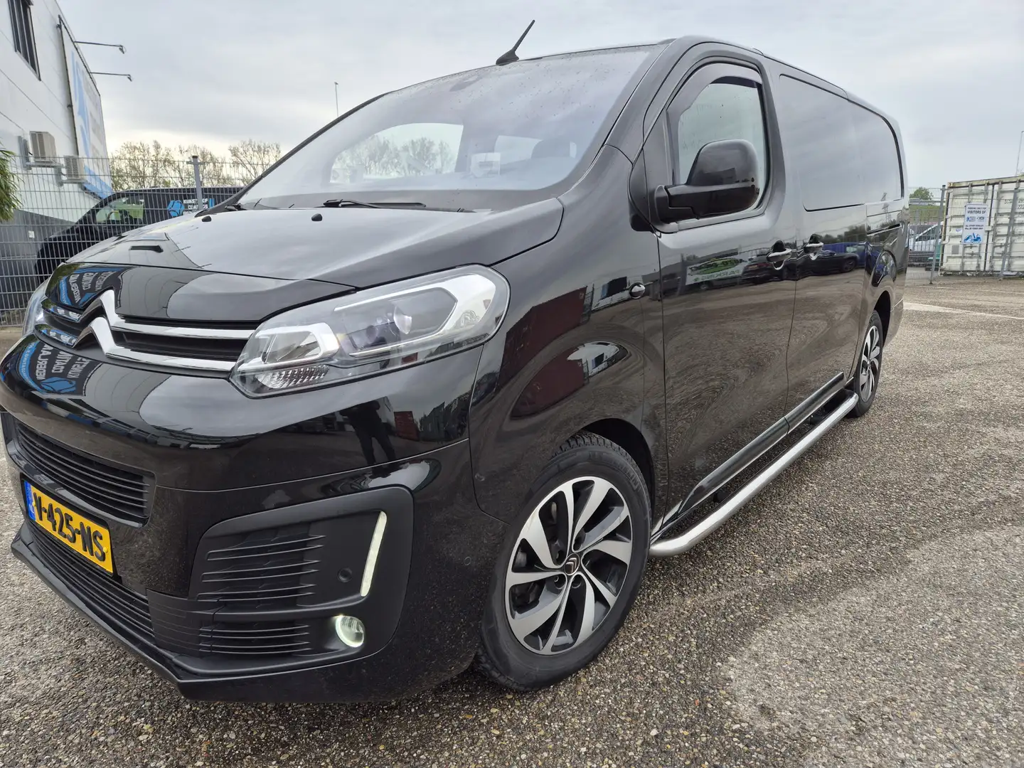 Citroen Jumpy 2.0 BlueHDI 180 automaat leder Business XL DC S&S Zwart - 1