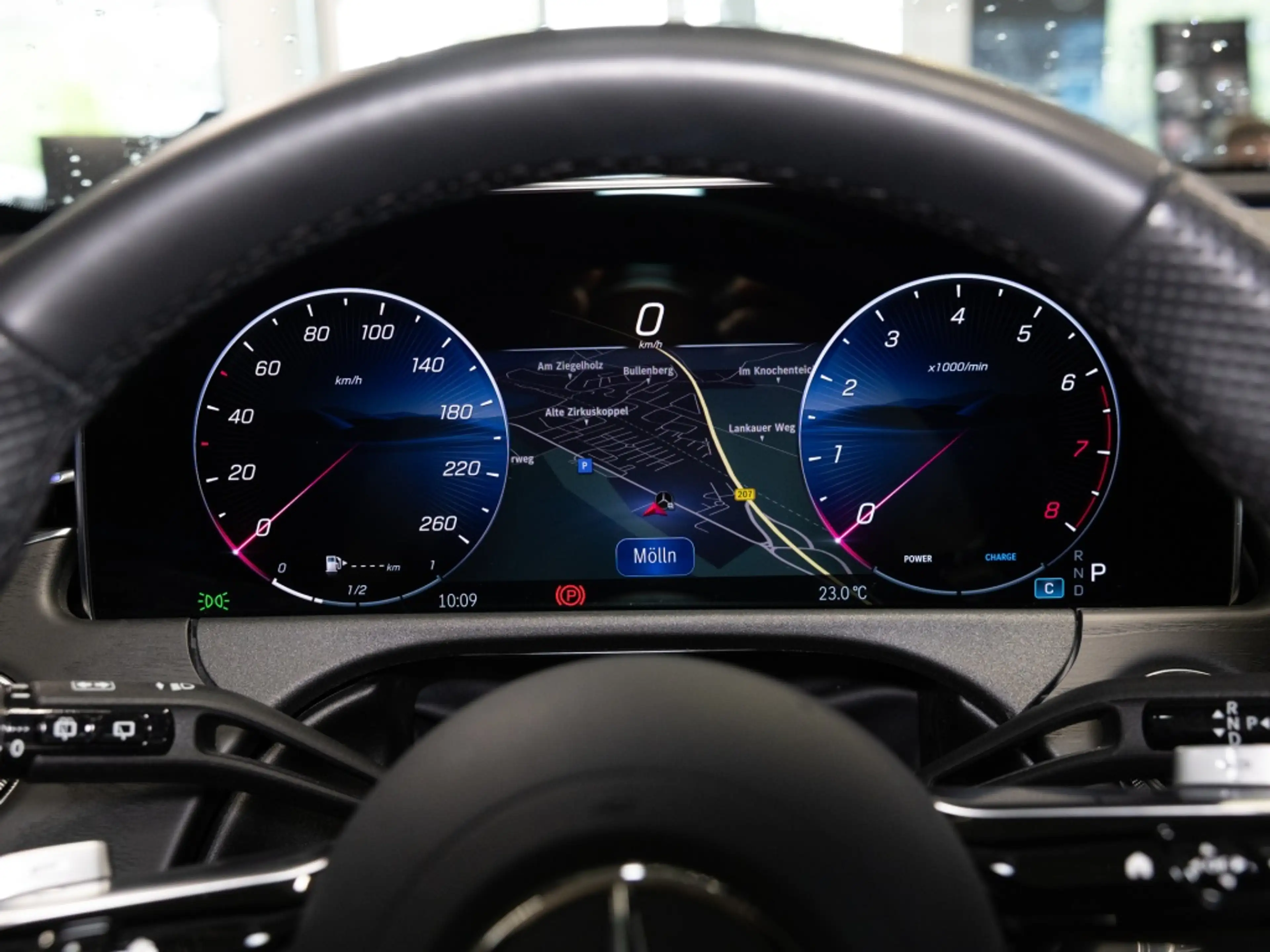Mercedes-Benz E 200 T , AMG NIGHT AHK DISTR KAMERA PANO SPUR — photo 11