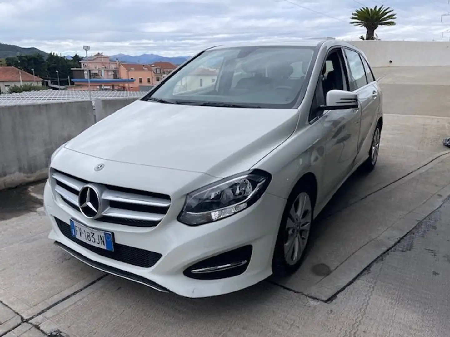 Mercedes-Benz B 180 Classe B - T246 d Executive Tech auto Bianco - 1