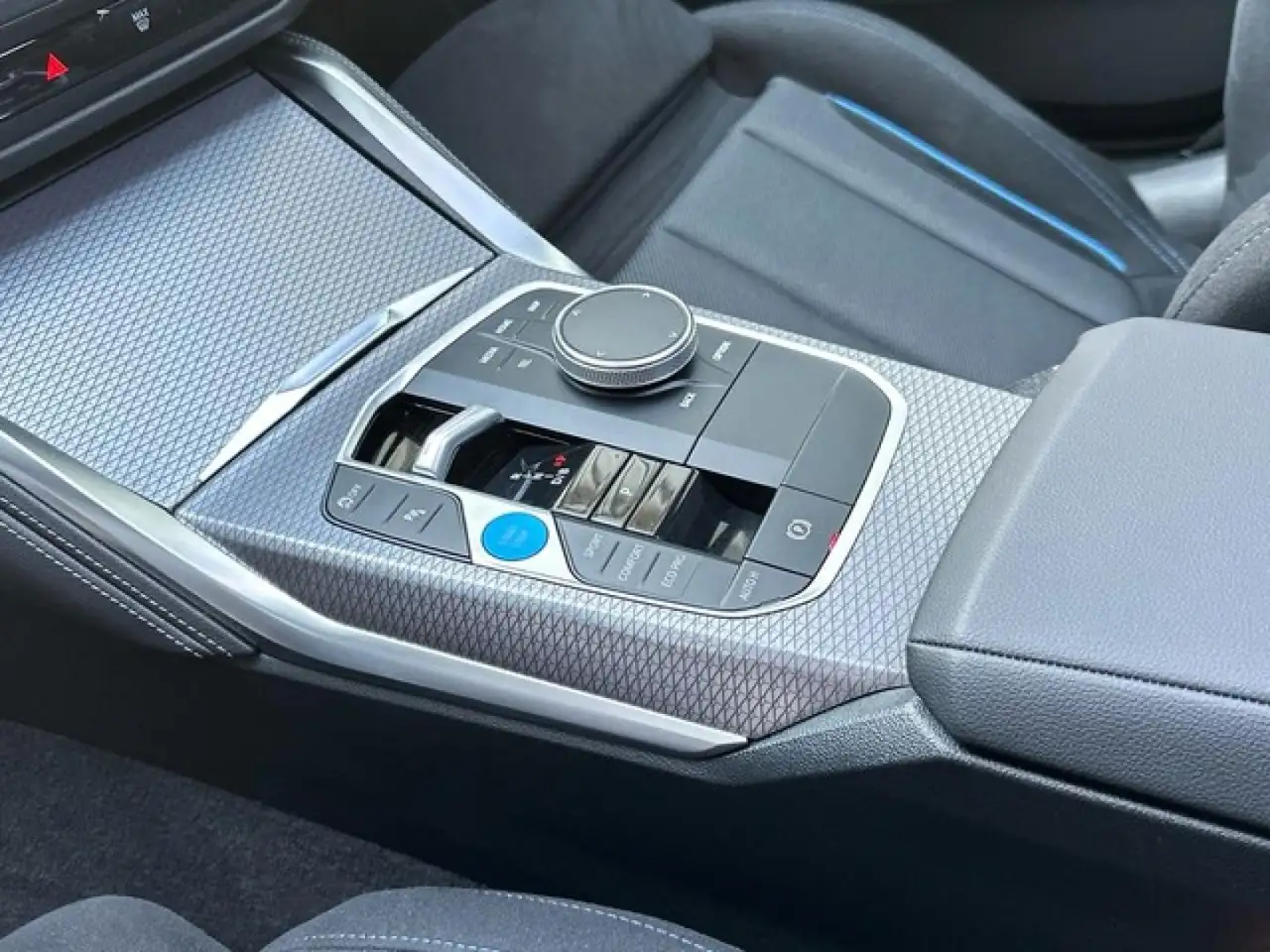 BMW i4 2026 — фото 15