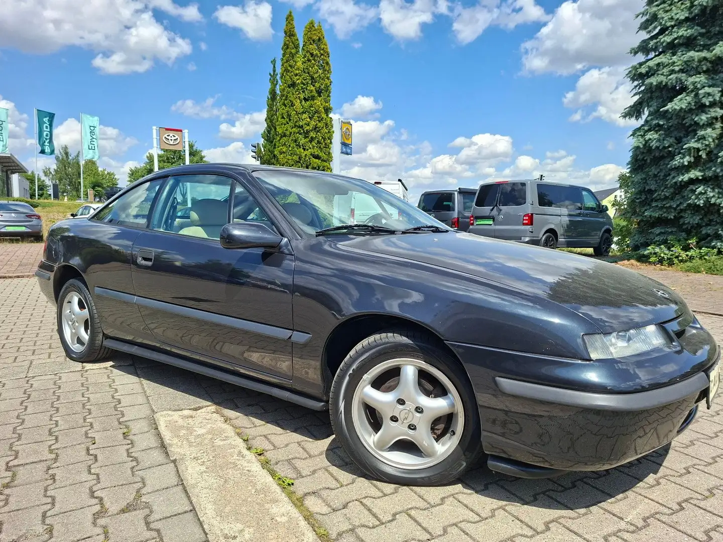 Opel Calibra 2.0i Schwarz - 1