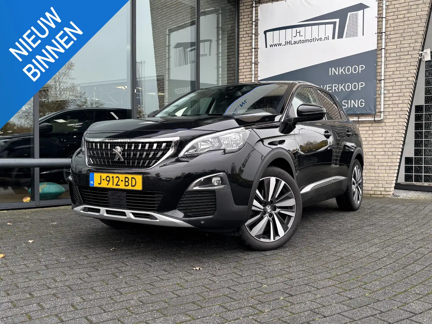 Peugeot 3008 1.2 PureTech Blue*ECC*HAAK*NAVI*CAM*CARPLAY Noir - 1