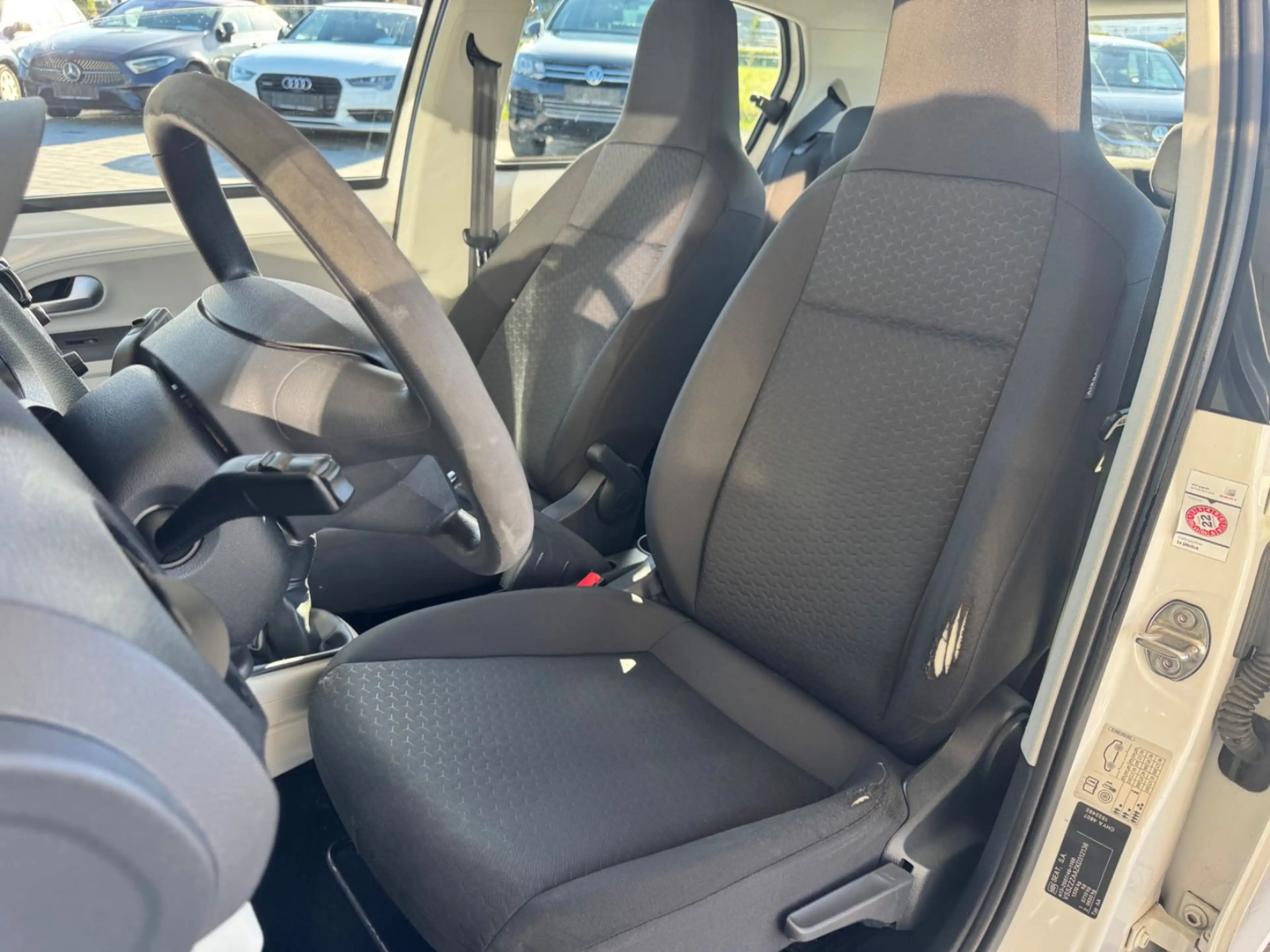 SEAT Mii 1,0 Klima Tempomat PDC Bluetooth 5-trg. — photo 11