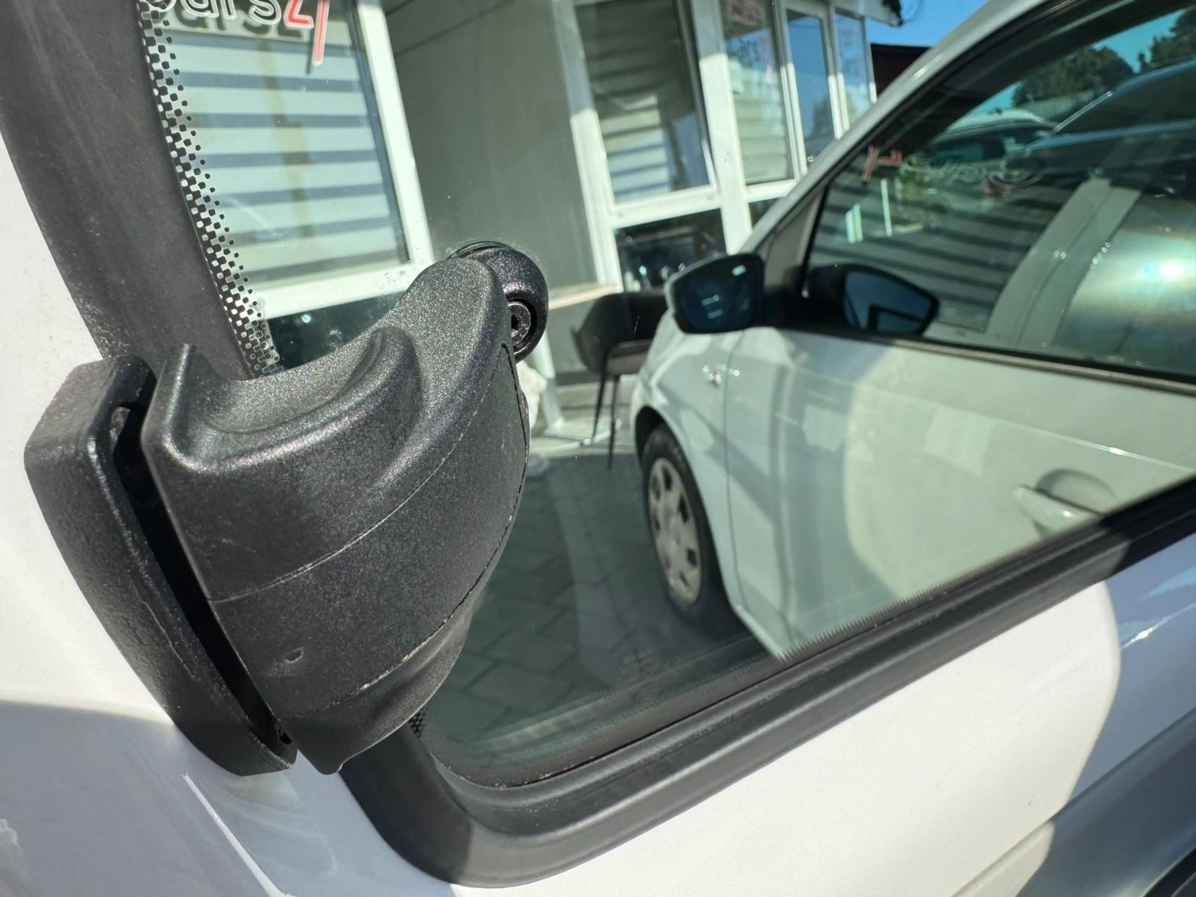 SEAT Mii 1,0 Klima Tempomat PDC Bluetooth 5-trg. — photo 9