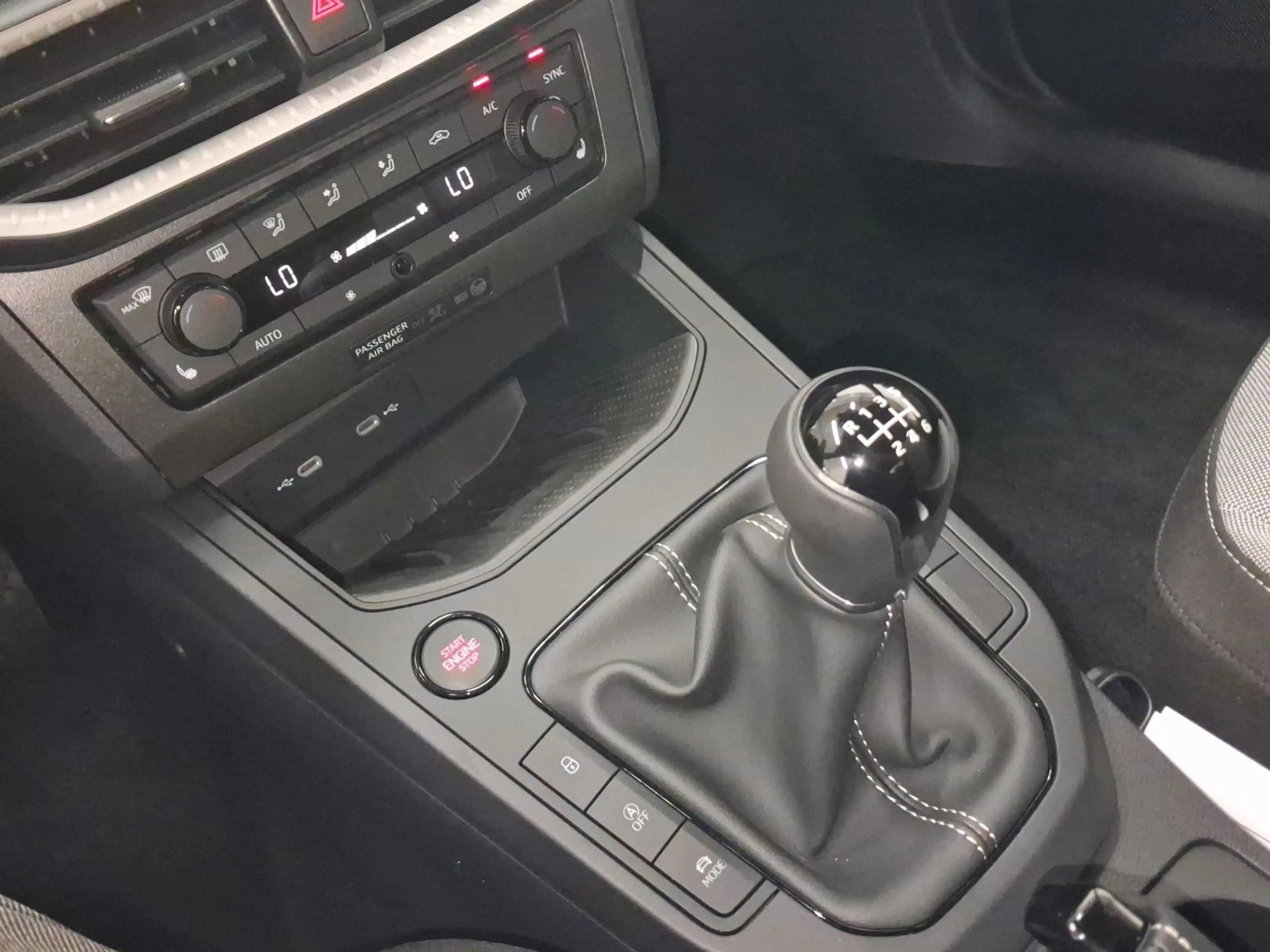 SEAT Arona 1.0 TSI FR REAR VIEW CLIMA LM17 NAVI SITZH — photo 11
