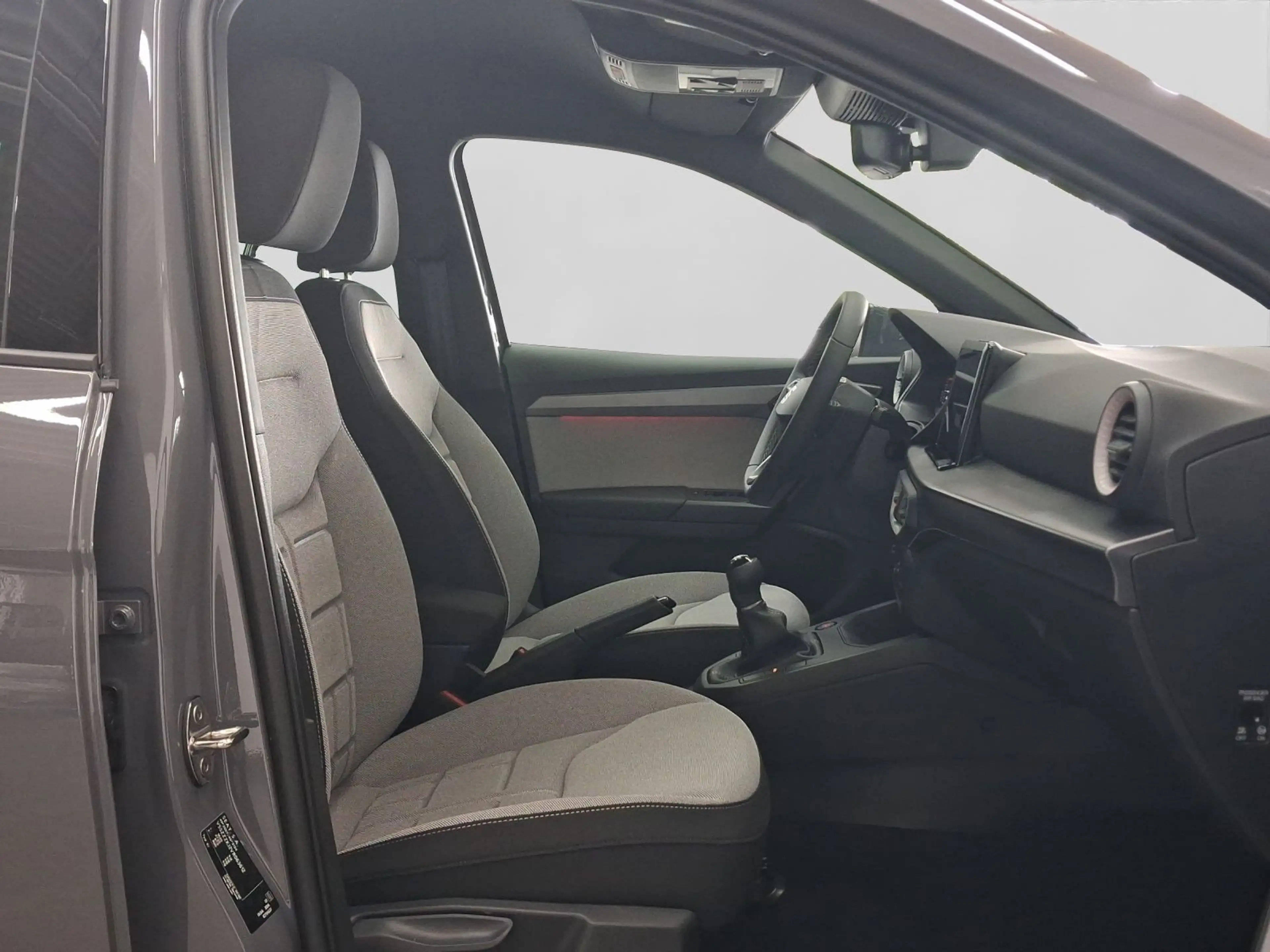SEAT Arona 1.0 TSI FR REAR VIEW CLIMA LM17 NAVI SITZH — photo 4