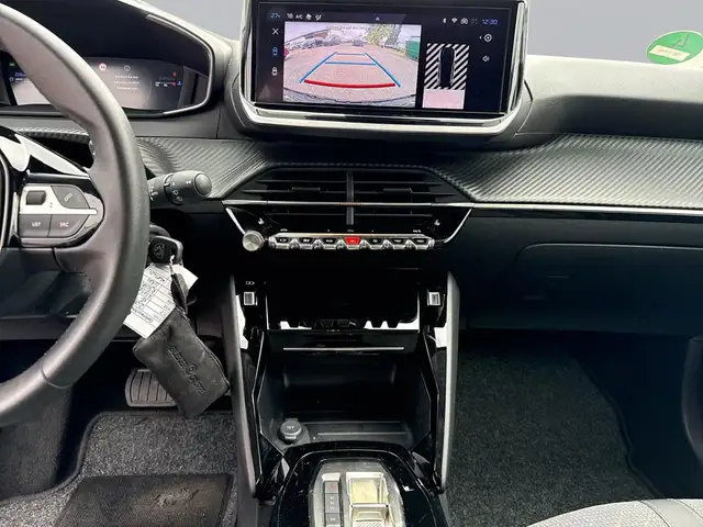 Peugeot 208 view 12