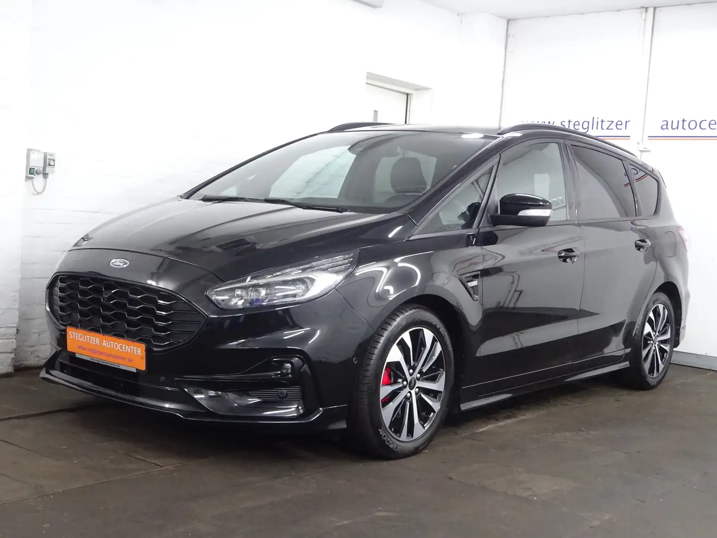 Ford S-Max 2.0 ST-Line Aut/ACC/LED/Kamera/StHz/Navi/PDC/KEY Schwarz - 1