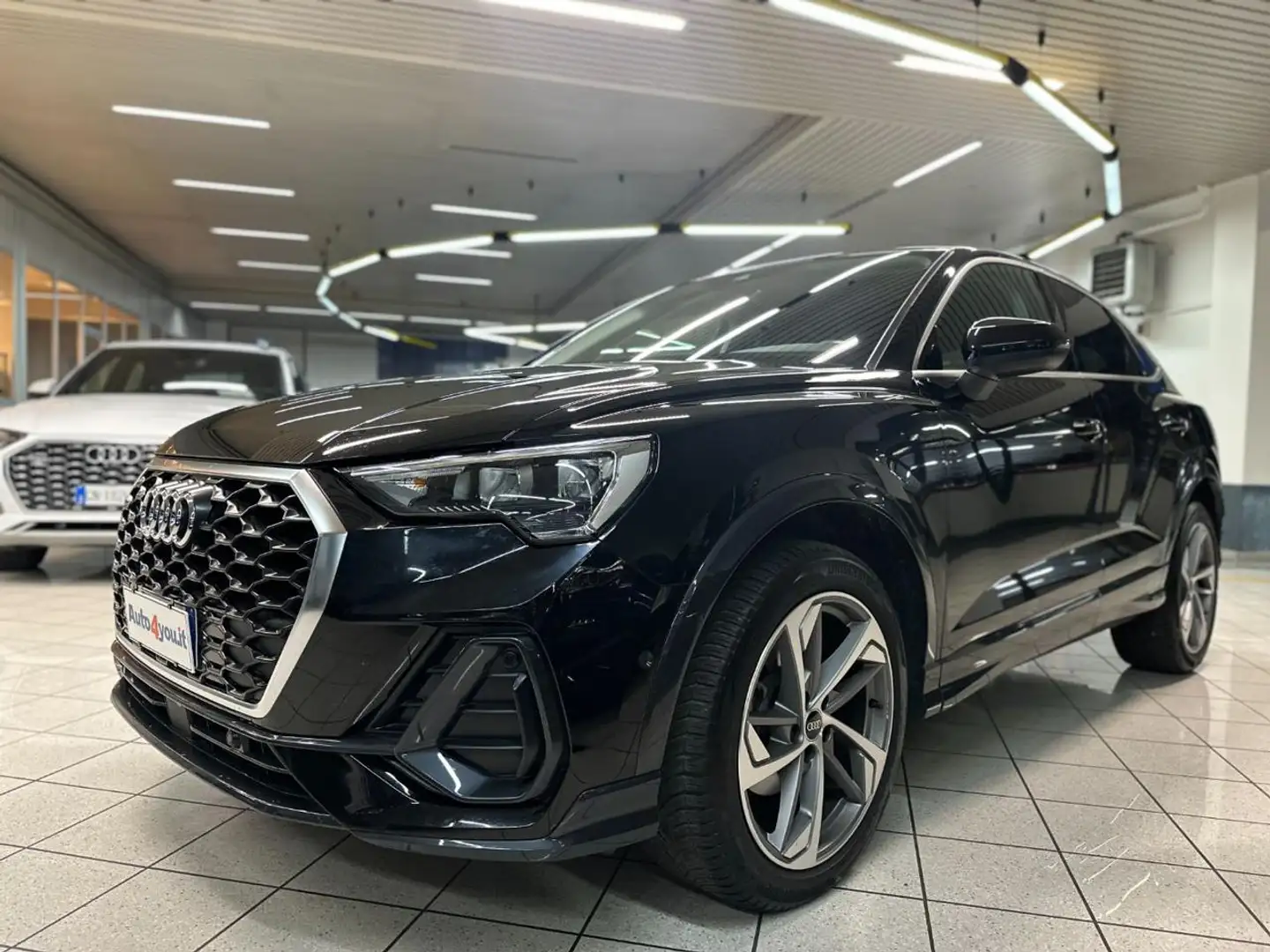 Audi Q3 SPB 35 TDI S tronic Noir - 2