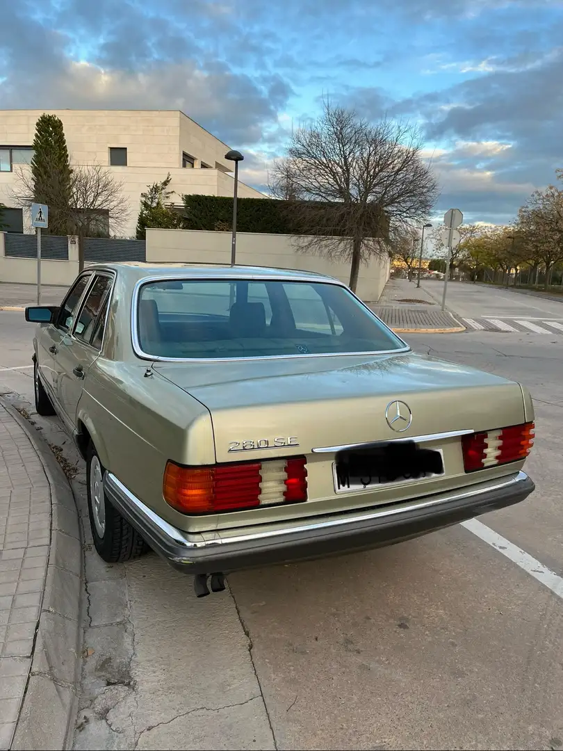 Mercedes-Benz 200 280SE Yeşil - 2