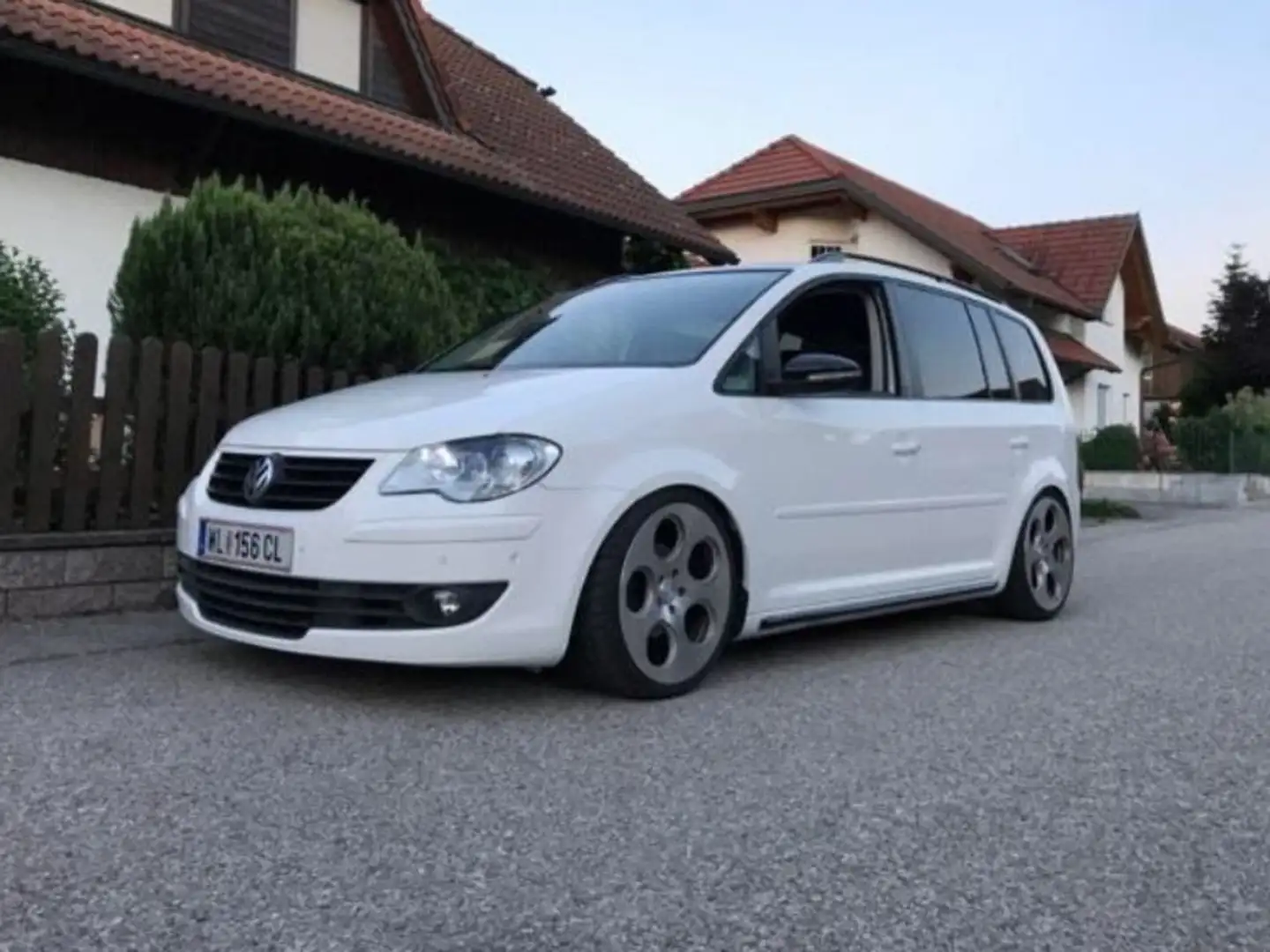 Volkswagen Touran Touran+Highline+1,4+TSI+DSG+Highline Weiß - 1
