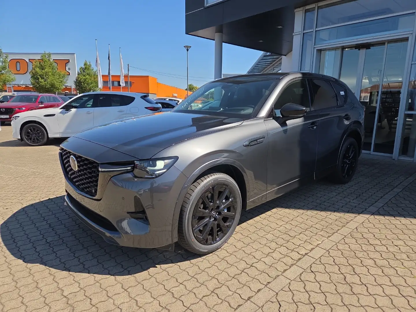 Mazda CX-60 2.5L e-SKYACTIV PHEV 327ps Homura Plus, sofort Grijs - 2