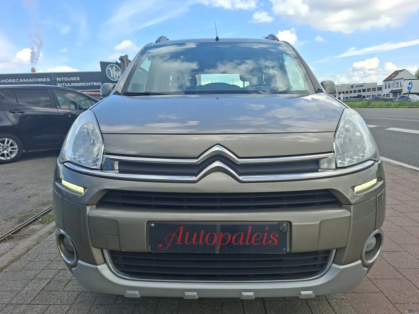 Citroen Berlingo Berlingo 1.6 VTi Multispace Коричневый - 1
