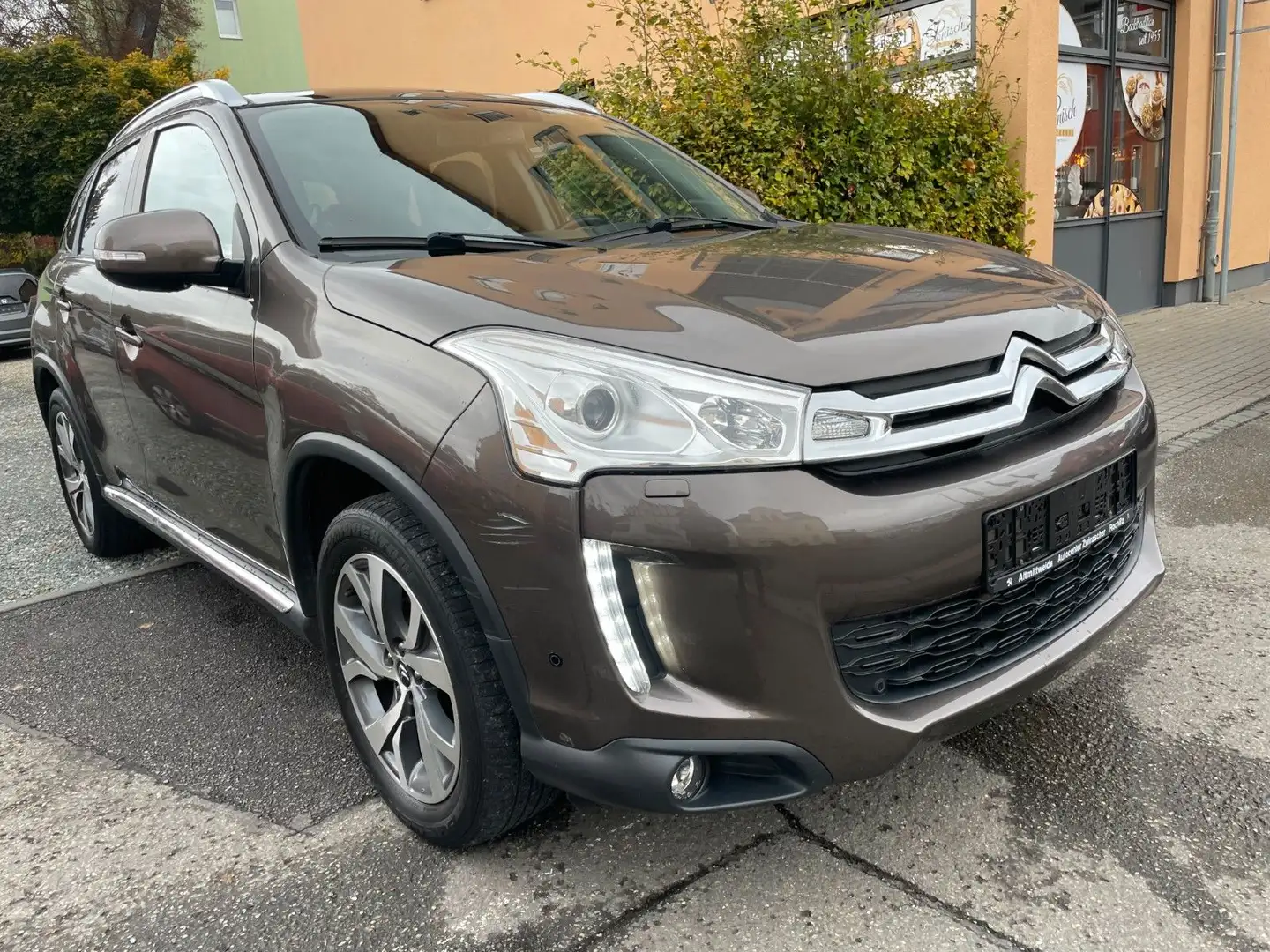 Mitsubishi ASX 1.8 DI-D+ 4WD XENON LEDER PANORAMA Braun - 2