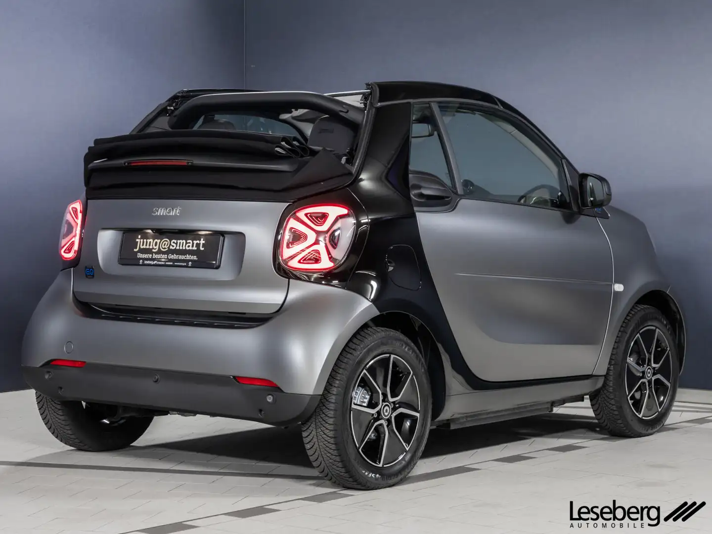 smart forTwo ForTwo Cabriolet EQ Passion LED/22 kW/DAB/Kamera Gris - 2