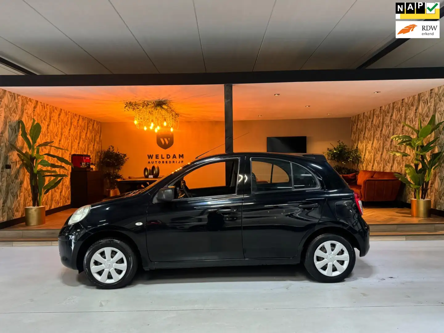 Nissan Micra 1.2 Visia Pack Airco AUX Elek Ramen Nieuwe APK Rij Noir - 1