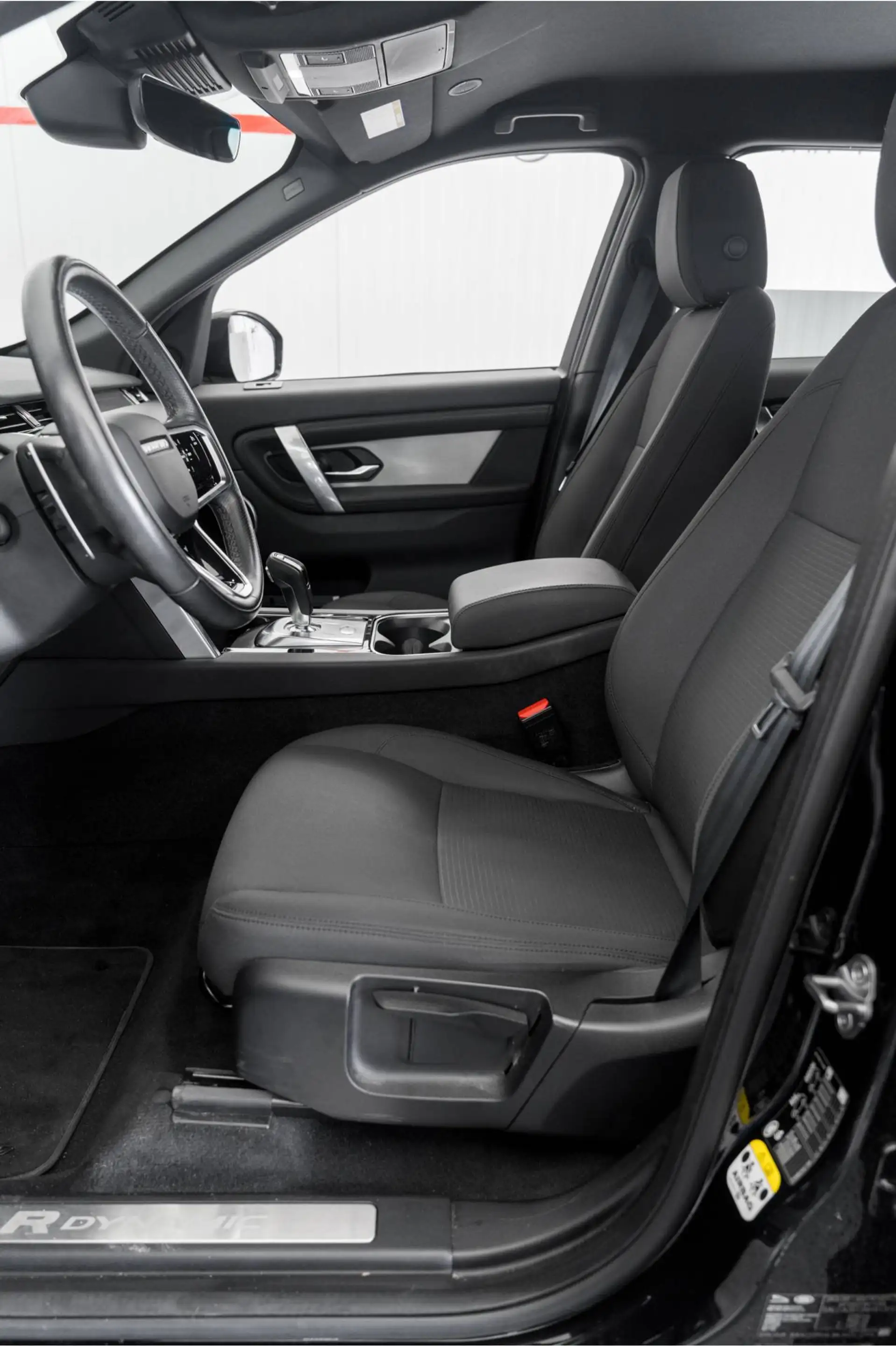 Land Rover Discovery Sport P300e 1.5 R-Dynamic S Trekhaak Nederlandse auto — photo 18
