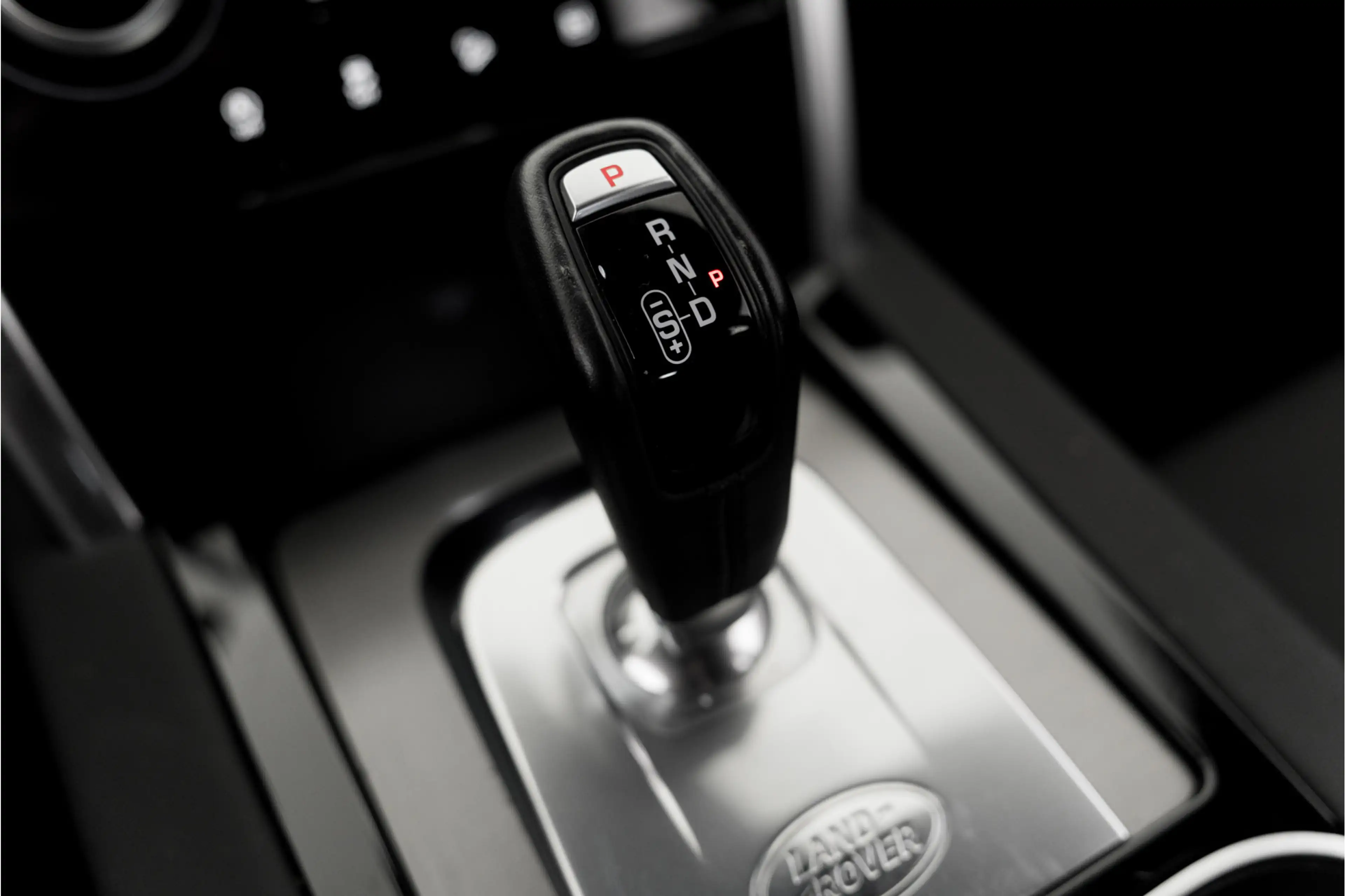 Land Rover Discovery Sport P300e 1.5 R-Dynamic S Trekhaak Nederlandse auto — photo 10