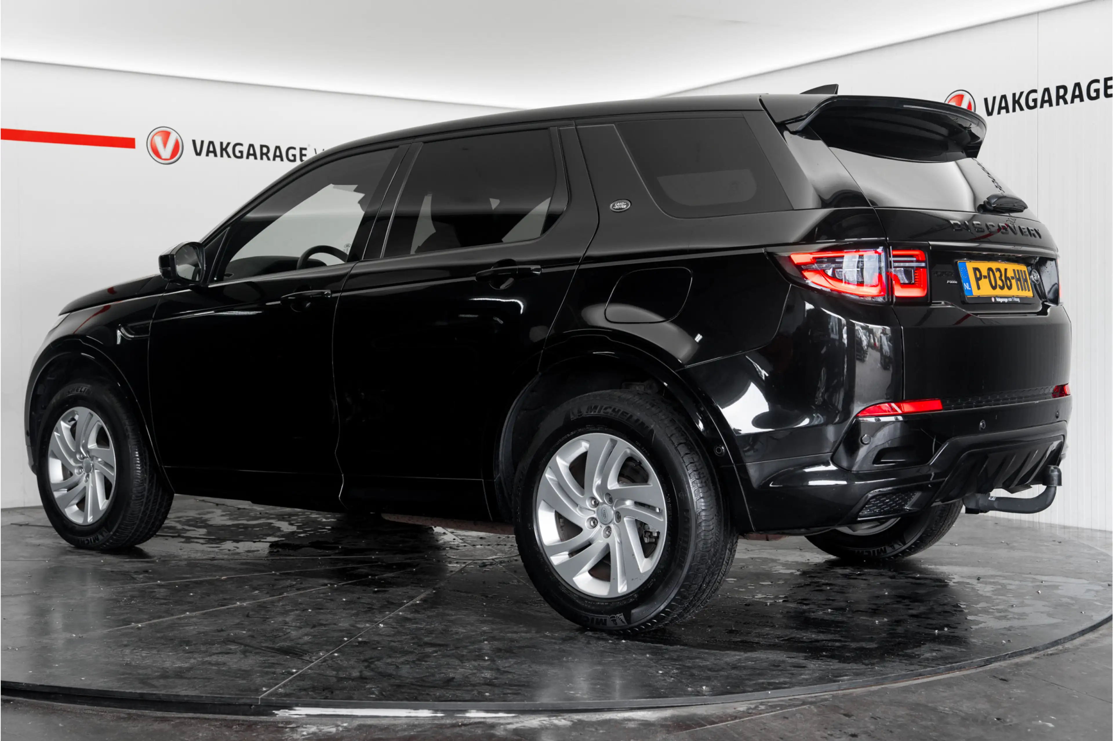 Land Rover Discovery Sport P300e 1.5 R-Dynamic S Trekhaak Nederlandse auto — photo 13