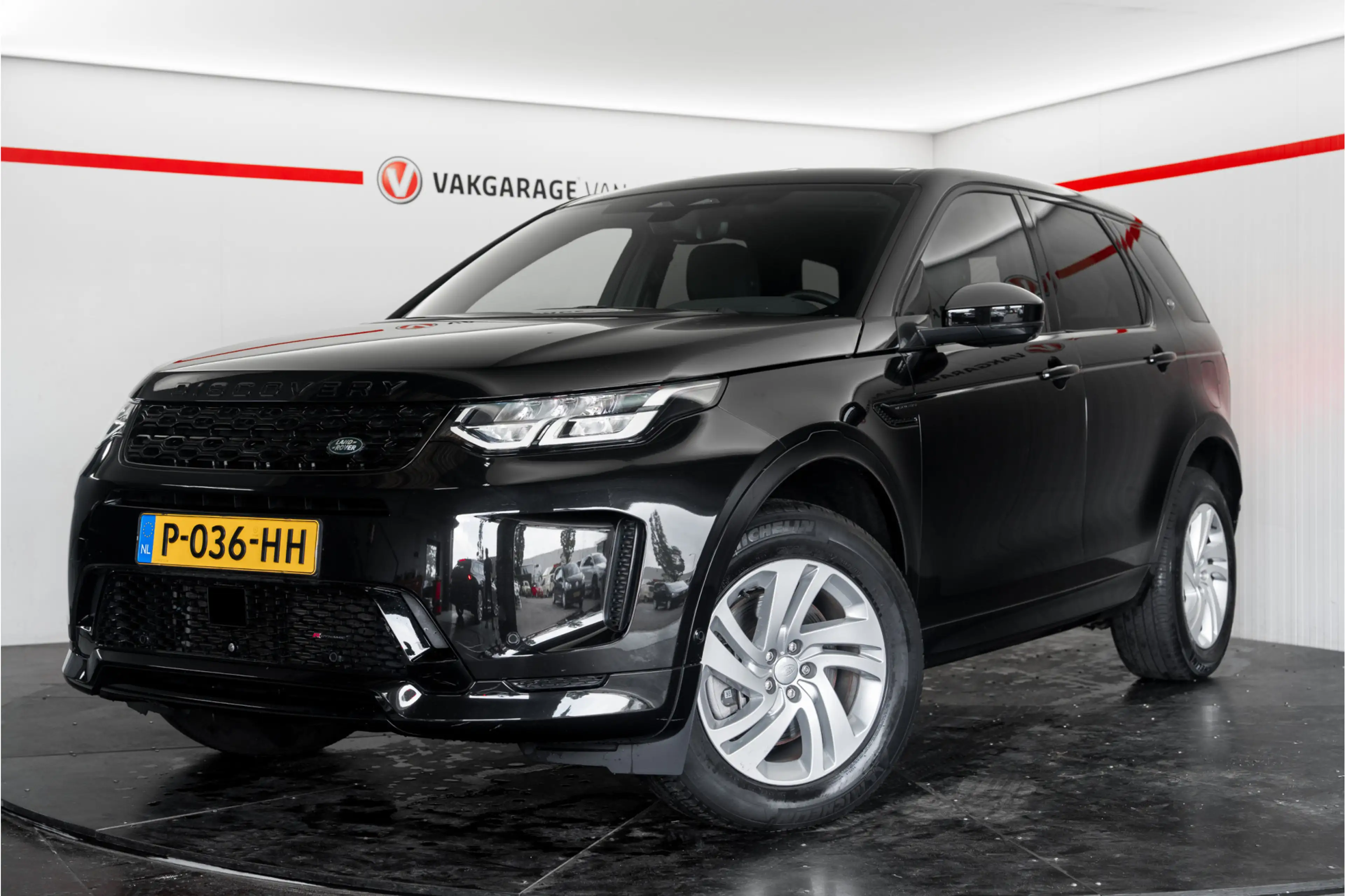 Land Rover Discovery Sport P300e 1.5 R-Dynamic S Trekhaak Nederlandse auto — photo 2