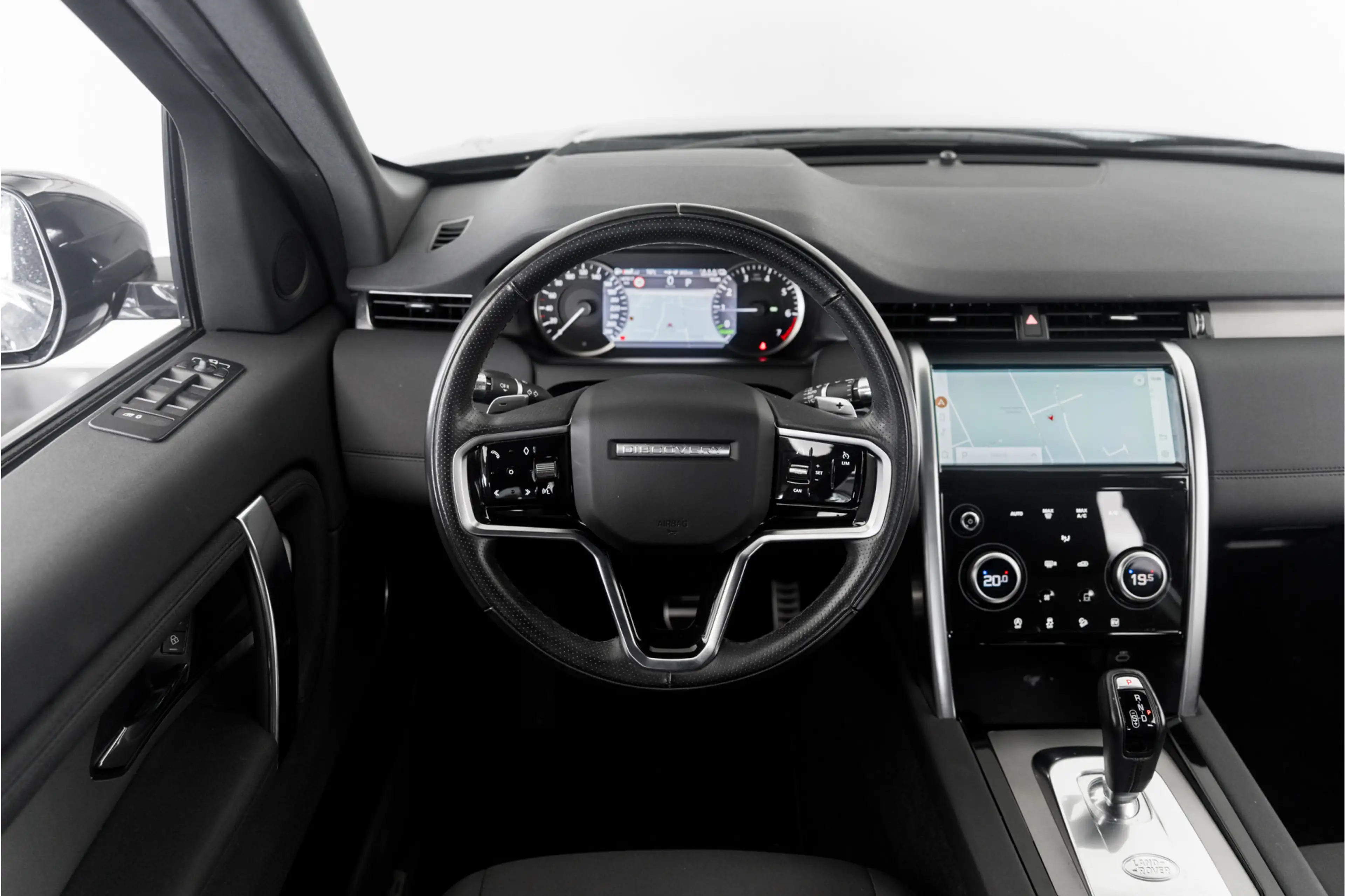 Land Rover Discovery Sport P300e 1.5 R-Dynamic S Trekhaak Nederlandse auto — photo 5